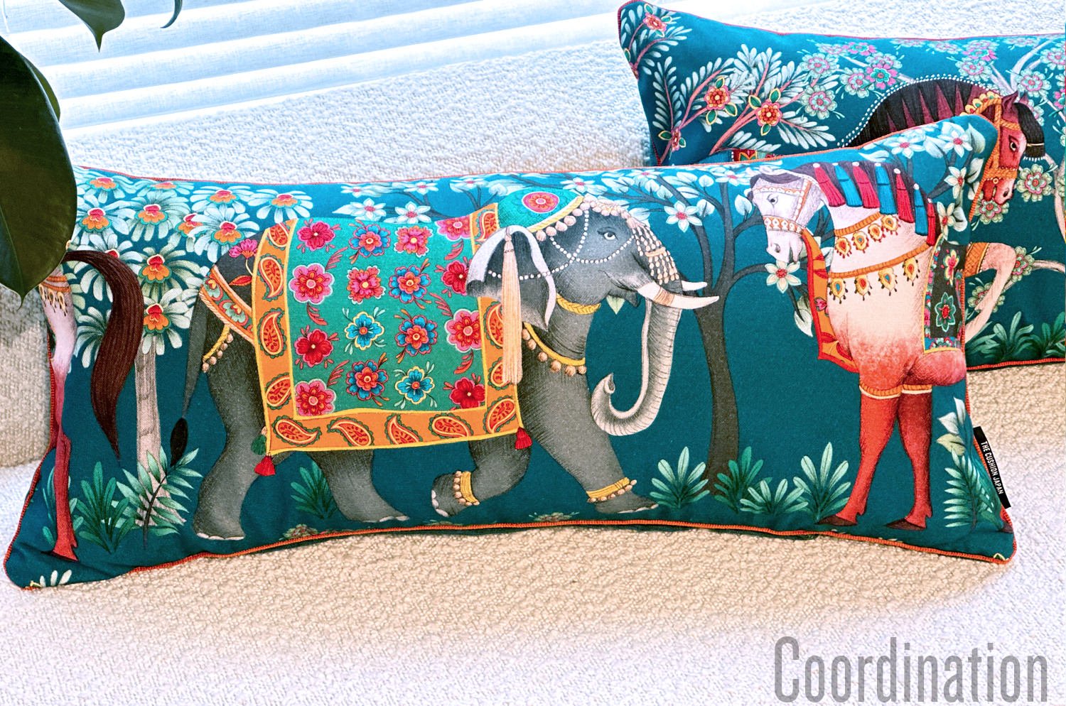 The Bohemian Rhapsodi ボヘミアンラプソディ(b2) 横長クッション 68cm×31cm 中材付 - HOUSE OF JAPAN Shop