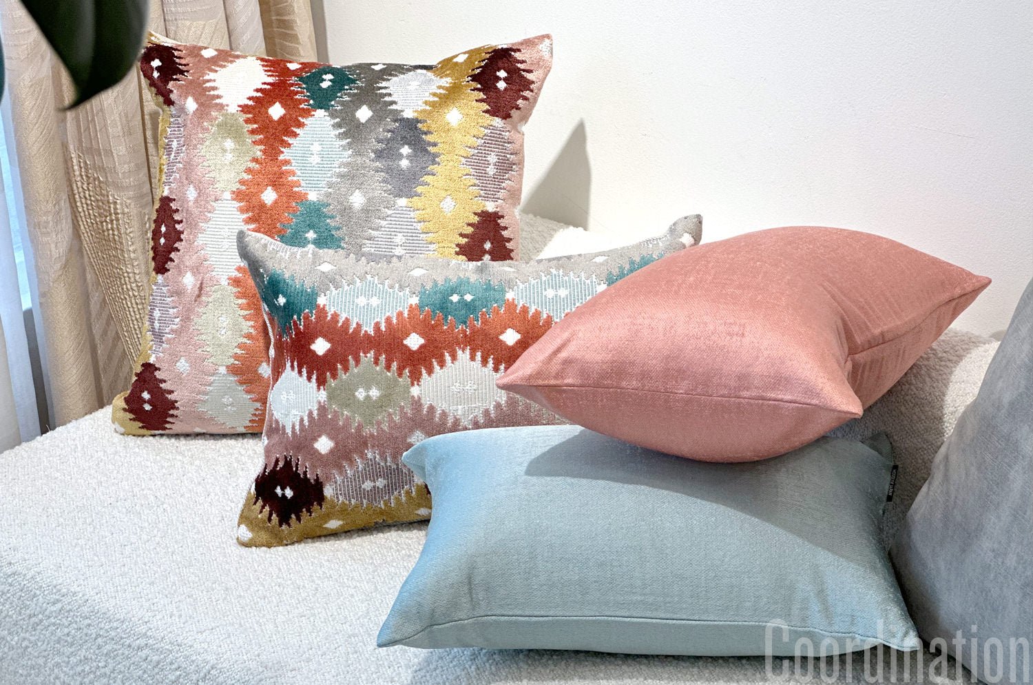 The Bombay ボンベイ ジャガード ベルベット クッション (Foret) 45×30cm 中材付 - HOUSE OF JAPAN Shop