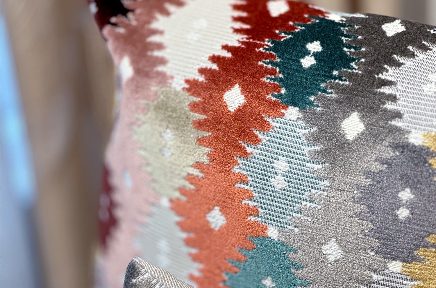 The Bombay ボンベイ ジャガード ベルベット クッションカバー (Foret) 45×45cm - HOUSE OF JAPAN Shop