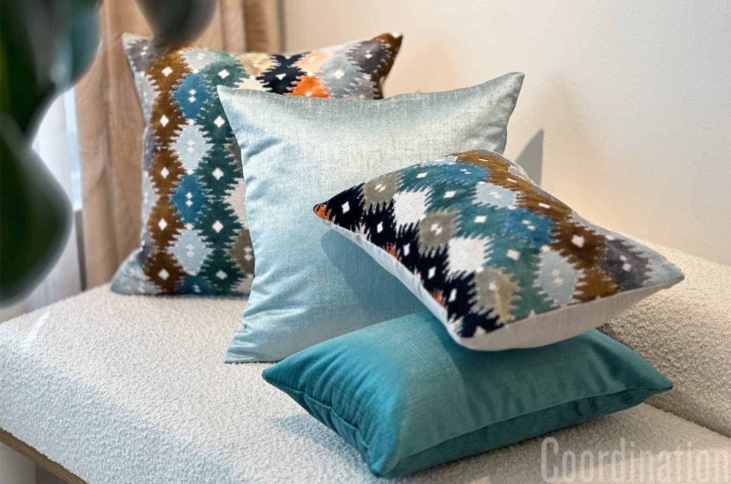 The Bombay ボンベイ ジャガード ベルベット クッションカバー (Ocean) 45×45cm - HOUSE OF JAPAN Shop