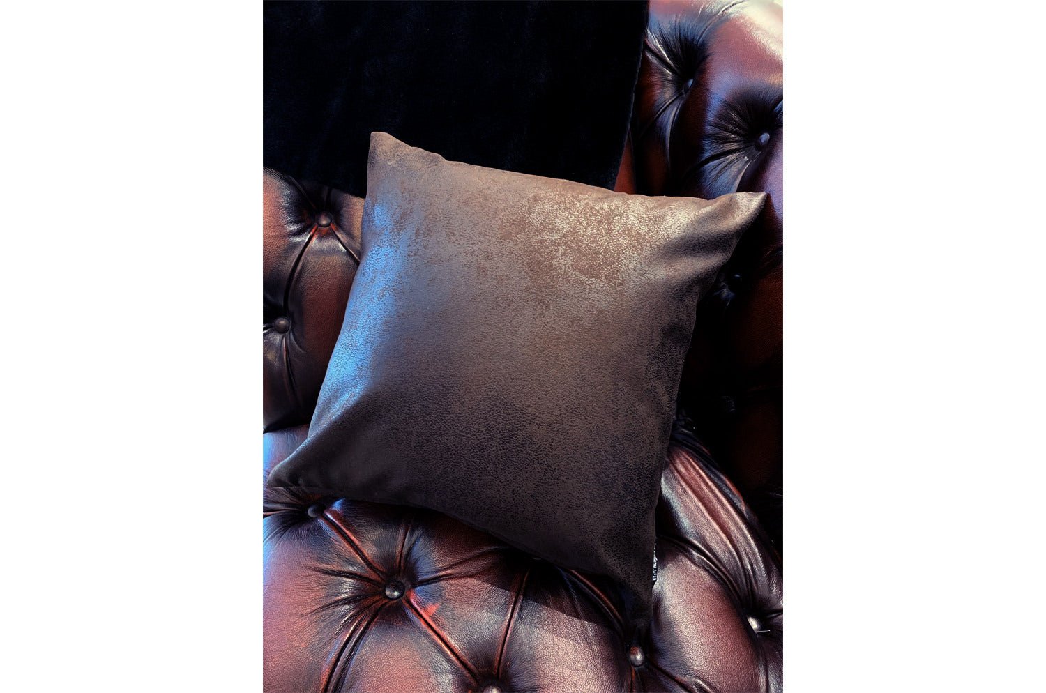 The BondLeather ブラウンレザー&ラッカーニジップクッションカバー 45×45cm - HOUSE OF JAPAN Shop