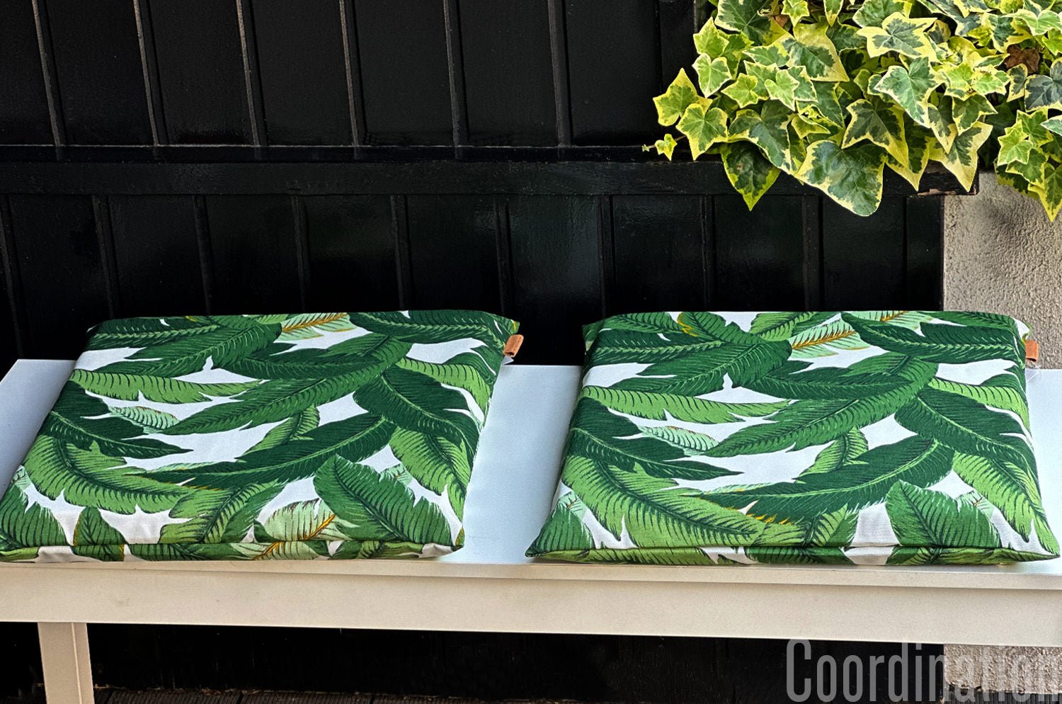 The Botanical アウトドア&インドア ボタニカル 撥水シートクッション (Banana Leaf) 45角 中材付 - HOUSE OF JAPAN Shop