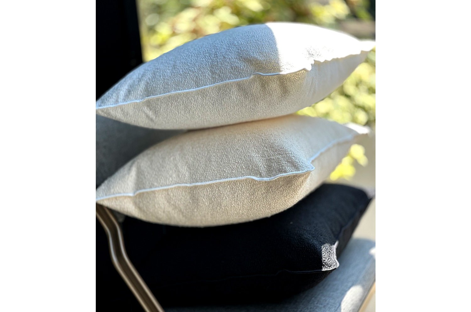 The Bouclette フランス製 ブークレ フレーム クッションカバー (ecru) 45×45cm - HOUSE OF JAPAN Shop