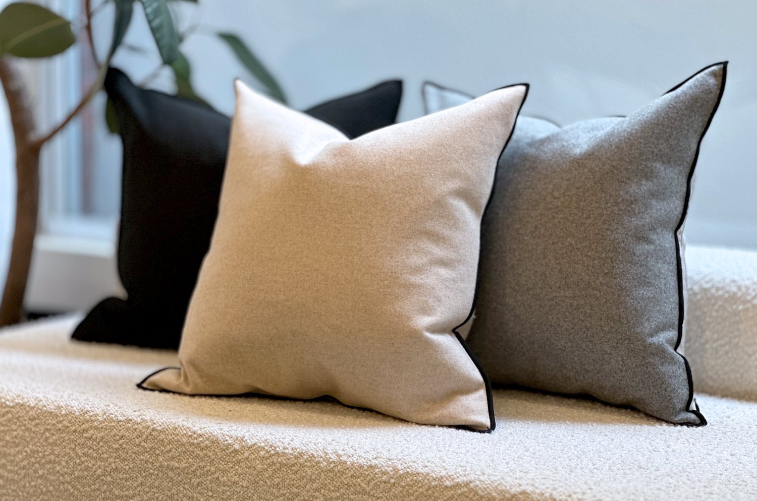 The Bouclette フランス製 ブークレ フレーム クッションカバー (noir) 45×45cm - HOUSE OF JAPAN Shop