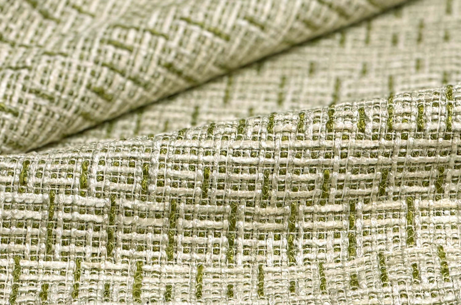 The Brochier Gru ブロシエ グル ベルベットパイピング ジャガードクッション(Aloe)45×30cm フェザー中材付 - HOUSE OF JAPAN Shop