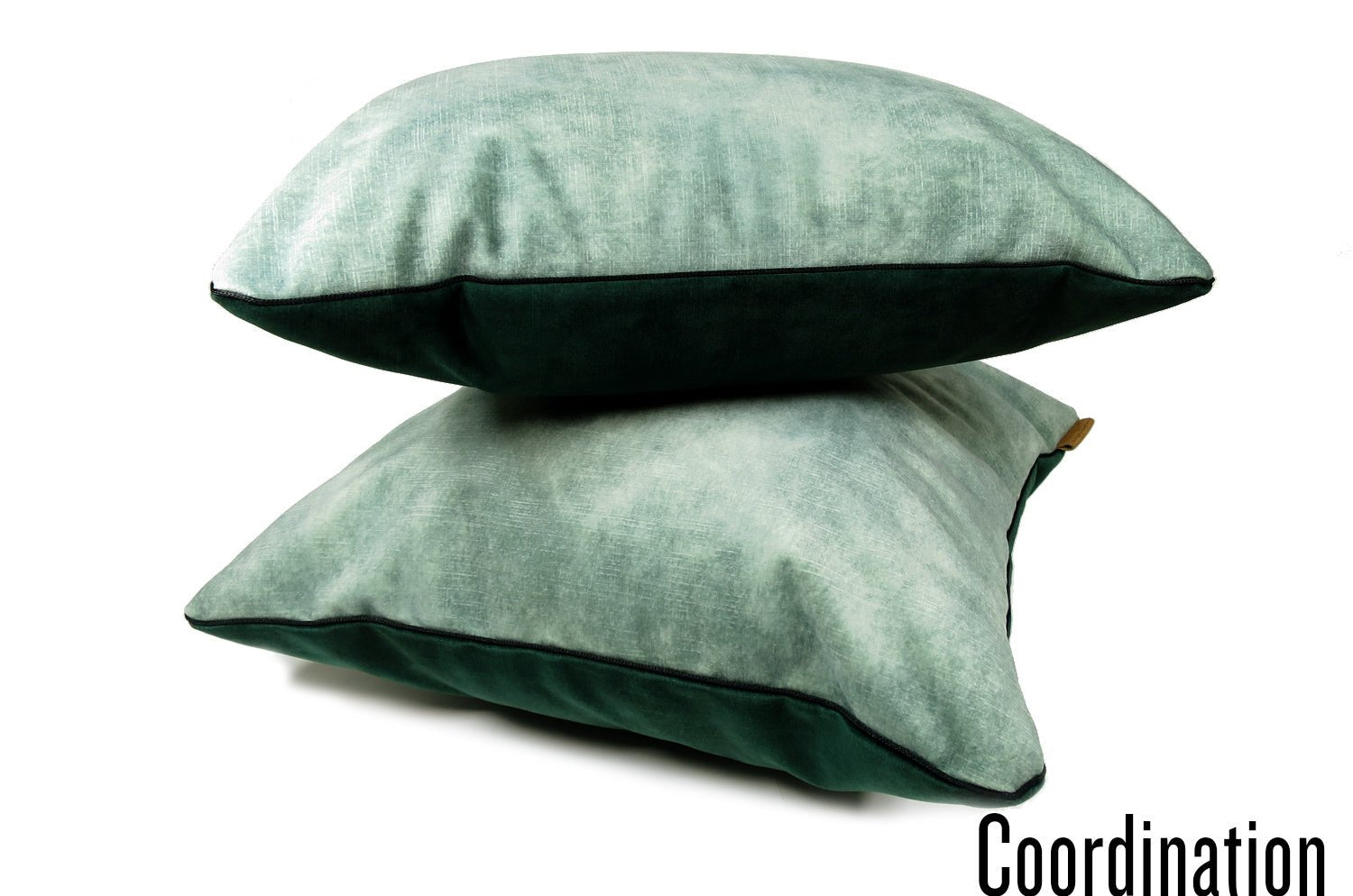 The CASAMANCE カサマンス ニット・ベルベット ツートンクッション (ファーグリーン&アクアグリーン) 45×30cm 中材付 - HOUSE OF JAPAN Shop