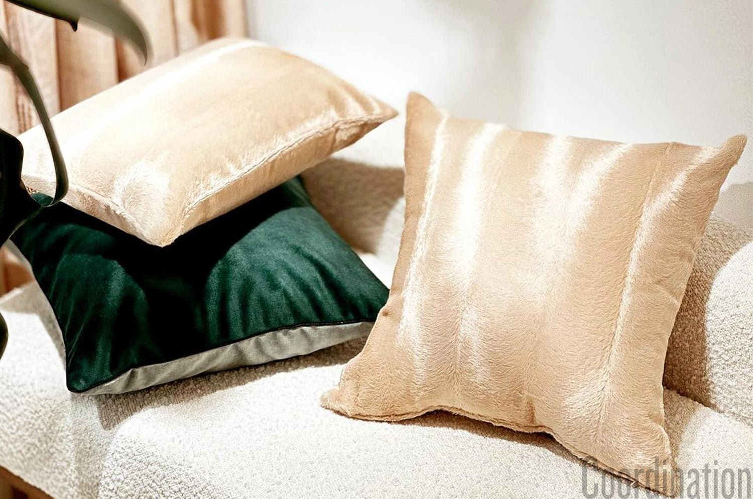 The CASAMANCE カサマンス ニット・ベルベット パイピング付クッションカバー (ファーグリーン) 45×45cm - HOUSE OF JAPAN Shop