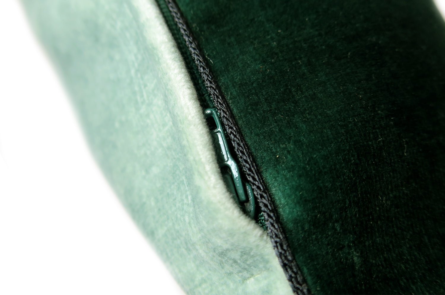 The CASAMANCE カサマンス ニット・ベルベット ツートンクッションカバー (ファーグリーン&アクアグリーン) 45×45cm - HOUSE OF JAPAN Shop