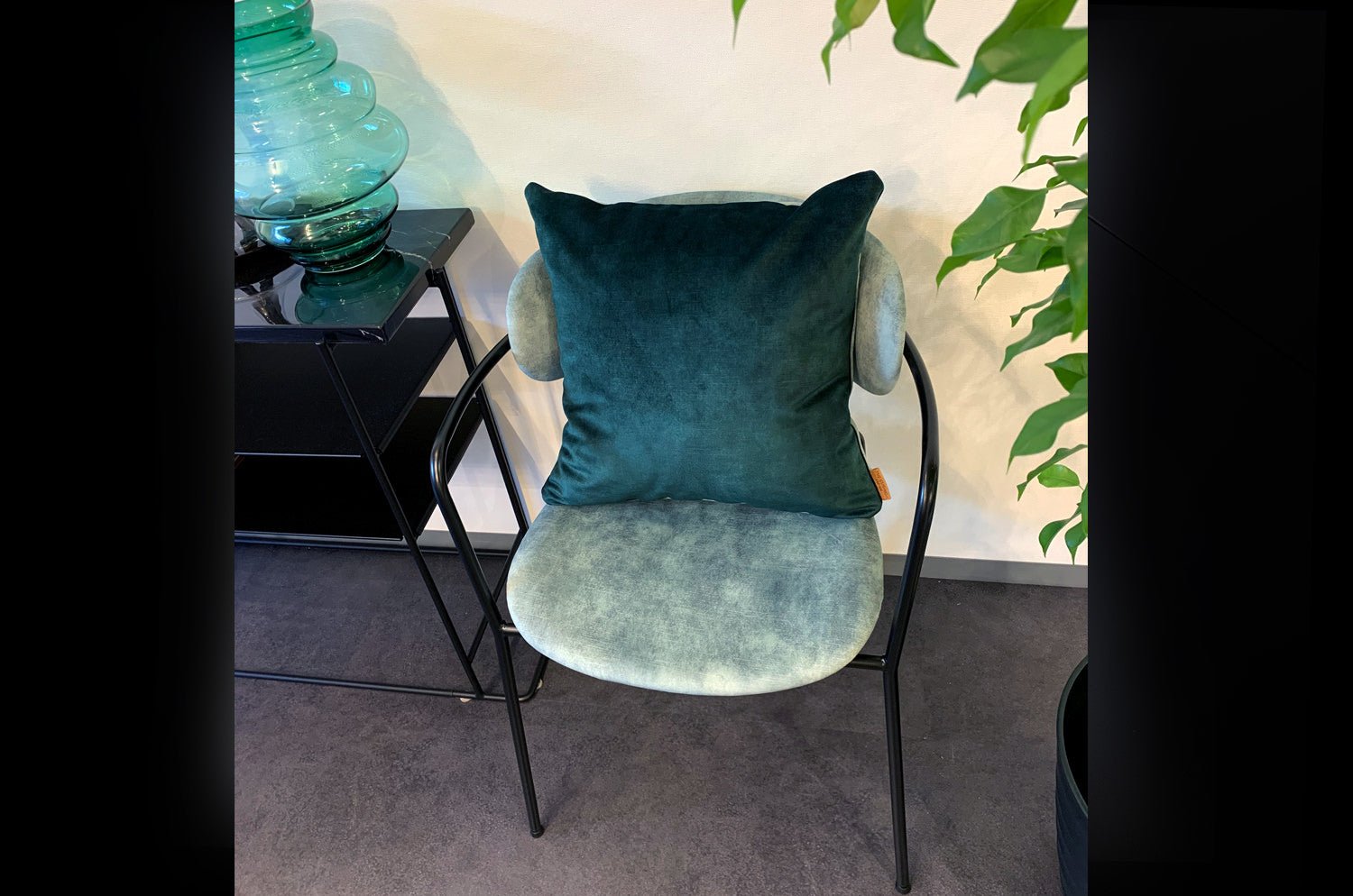 The CASAMANCE カサマンス ニット・ベルベット パイピング付クッションカバー (ファーグリーン) 45×45cm - HOUSE OF JAPAN Shop