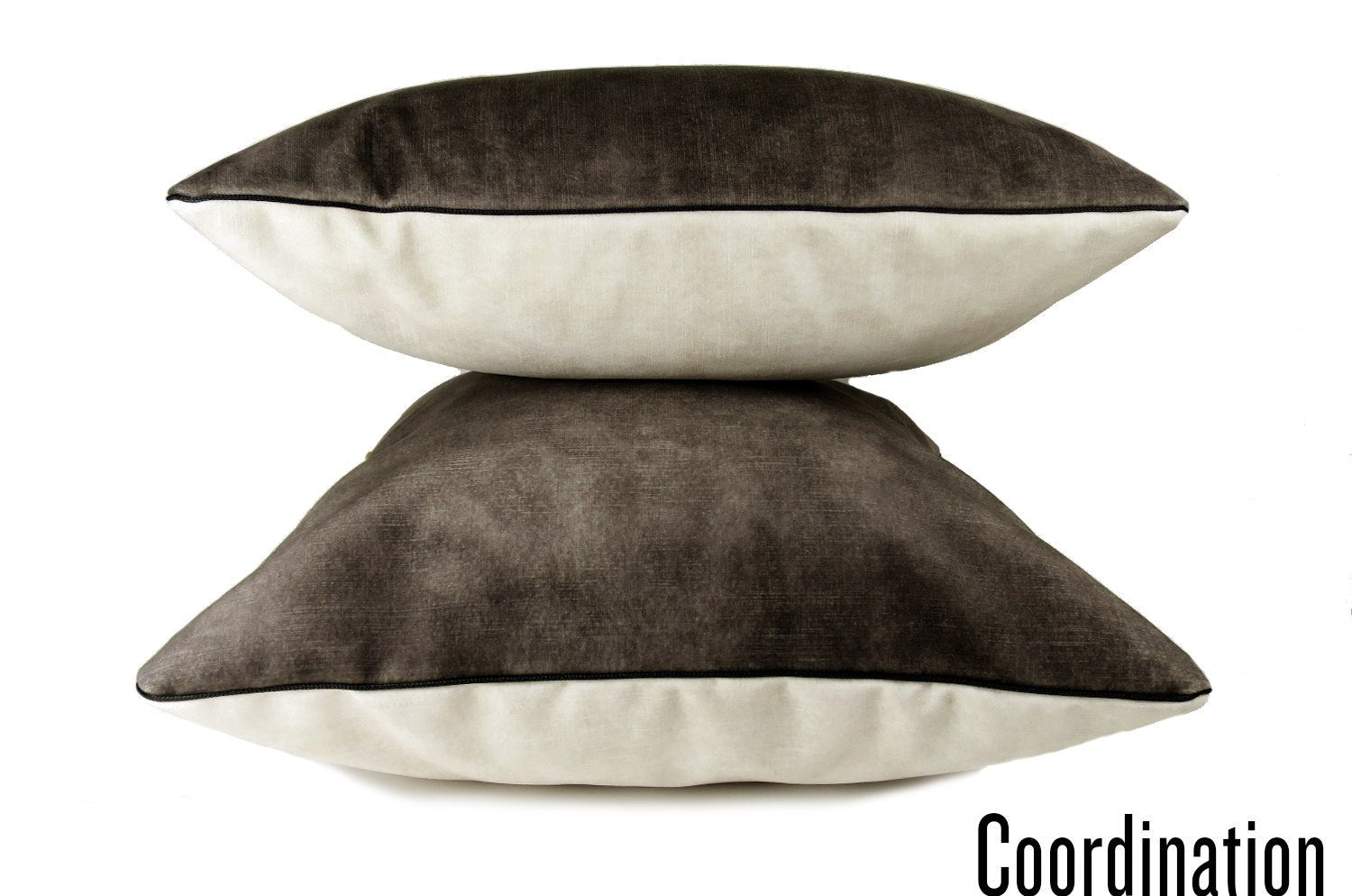 The CASAMANCE カサマンス ニット・ベルベット ツートンクッションカバー (アッシュグレー&アイボリーホワイト) 45×45cm - HOUSE OF JAPAN Shop