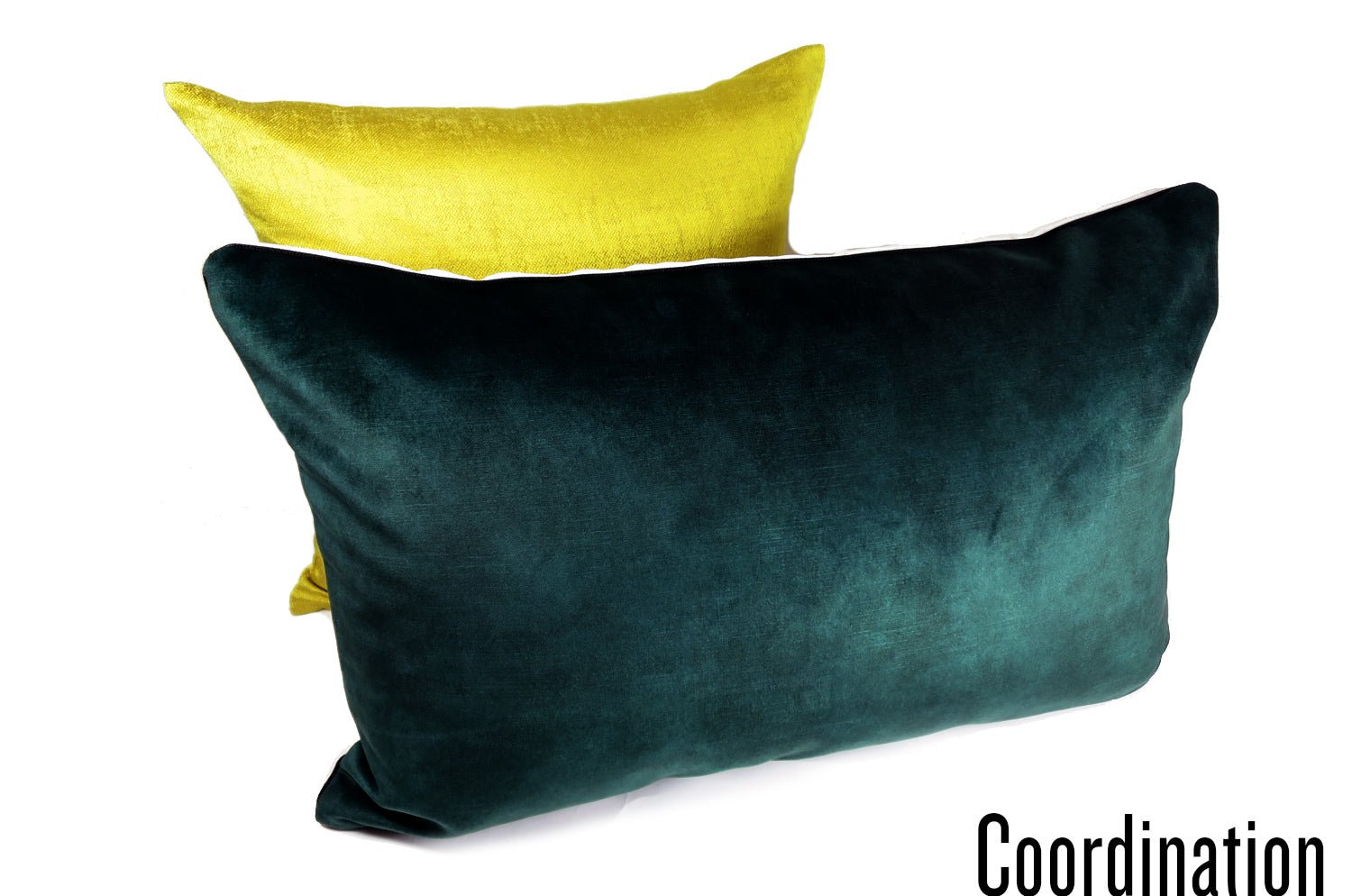 The CASAMANCE カサマンス ニット・ベルベットクッション (ファーグリーン&アイボリー) 60×40cm 中材付 - HOUSE OF JAPAN Shop