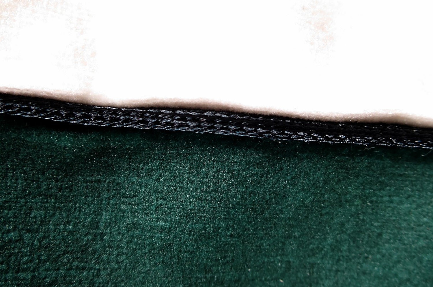 The CASAMANCE カサマンス ニット・ベルベットクッション (ファーグリーン&アイボリー) 60×40cm 中材付 - HOUSE OF JAPAN Shop