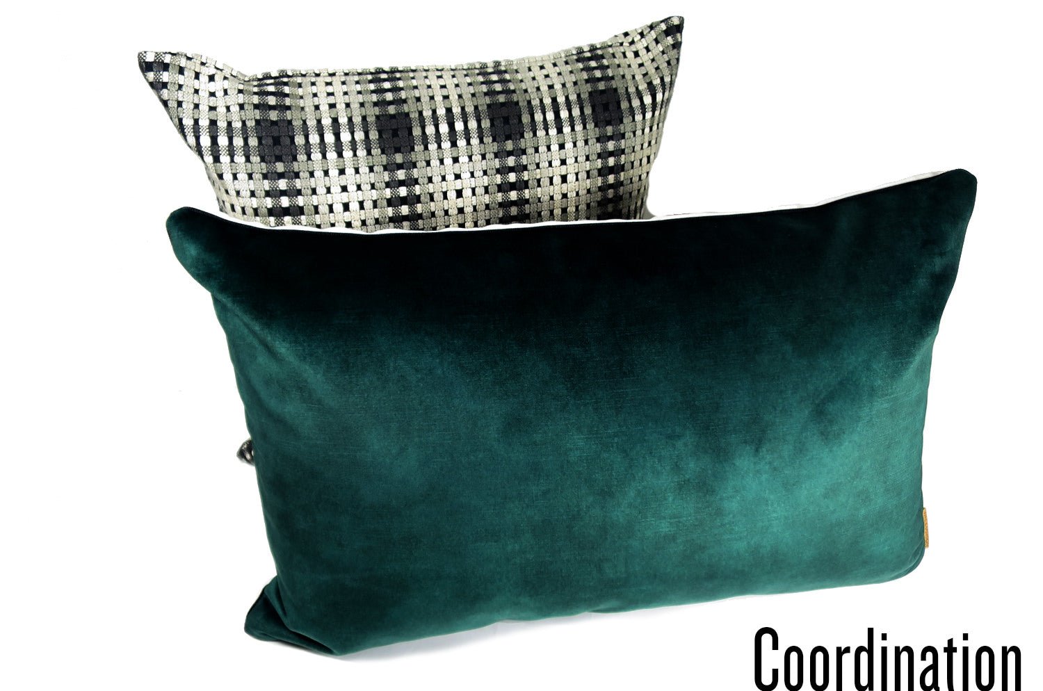 The CASAMANCE カサマンス ニット・ベルベットクッション (ファーグリーン&アイボリー) 60×40cm 中材付 - HOUSE OF JAPAN Shop