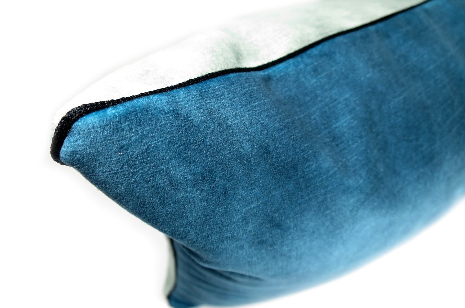 The CASAMANCE カサマンス ニットベルベットクッション BLEU TOPAZE & VERT DE GRIS 66×38cm 中材付 - HOUSE OF JAPAN Shop