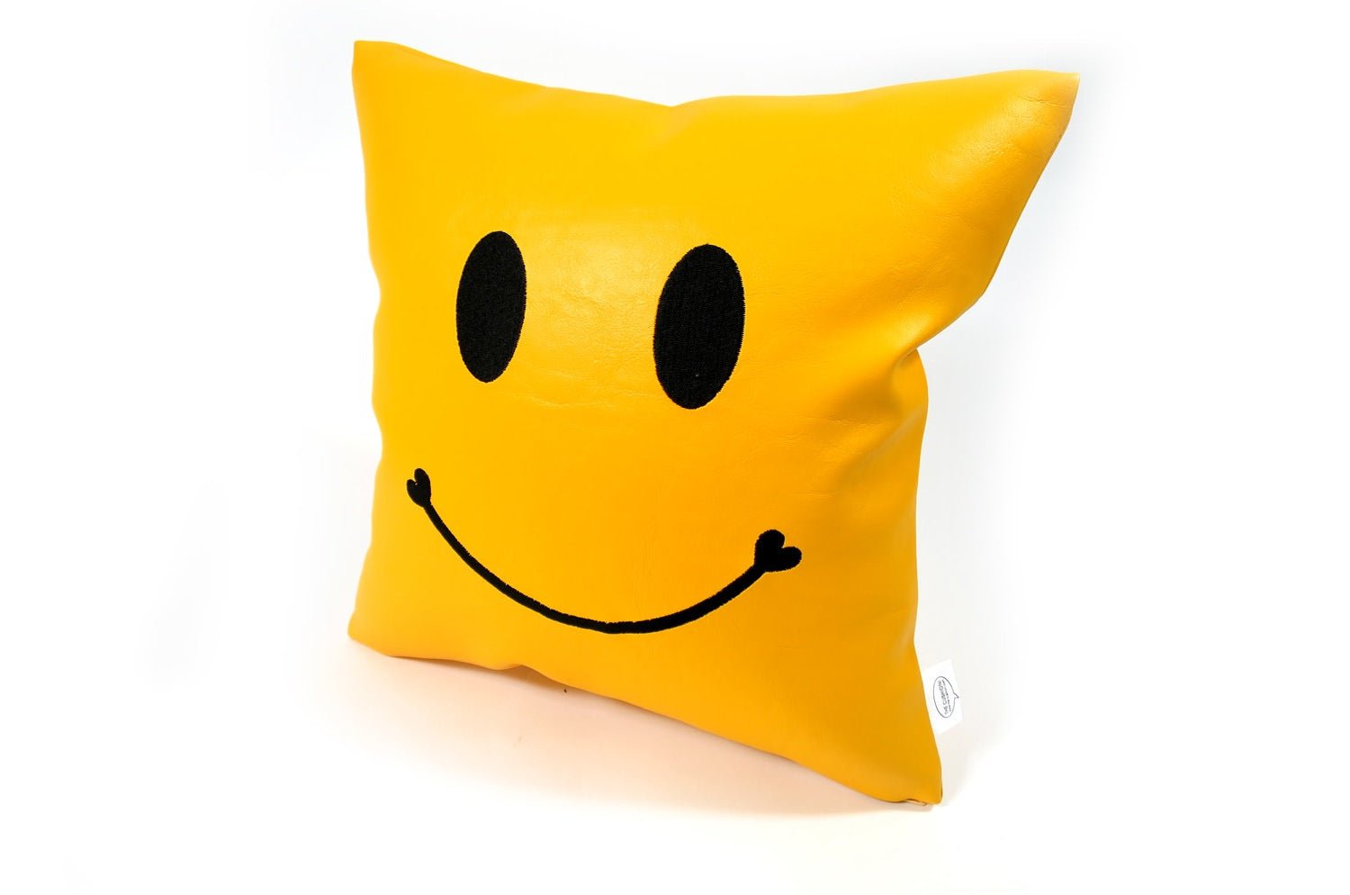 The Chibi Smile チビスマイル キュートブラックスマイル 『ニコフェイス®』刺繍クッション イエロー 34×34cm 中材付 - HOUSE OF JAPAN Shop