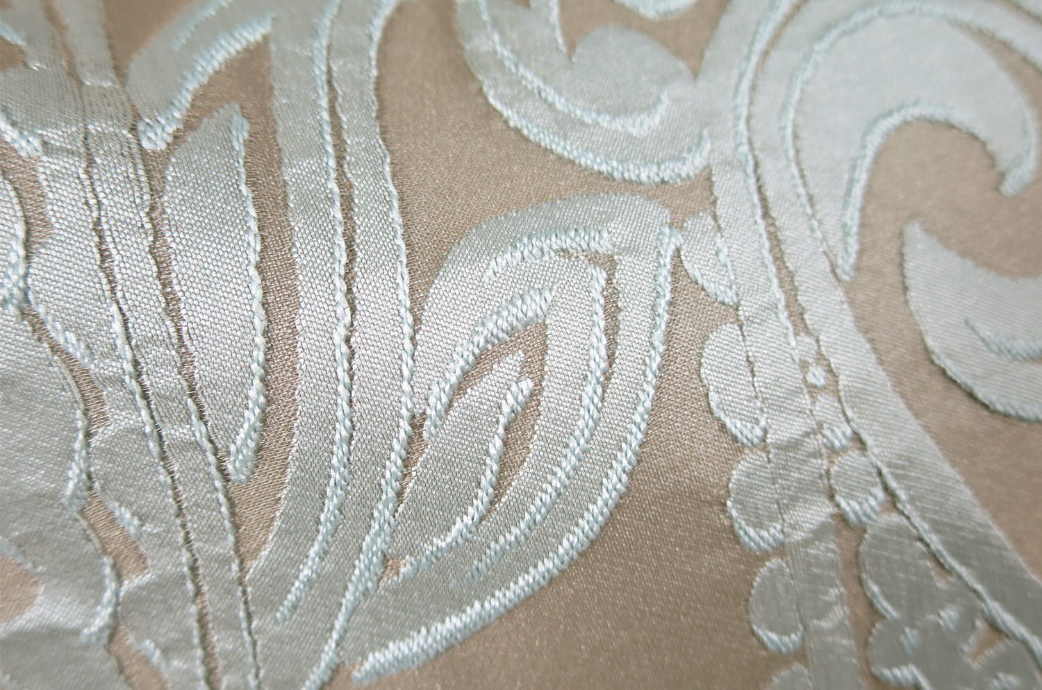 The Classic paisley クラシックペーズリー柄 クッションカバー スカイブルー×カーキ 45×45cm - HOUSE OF JAPAN Shop