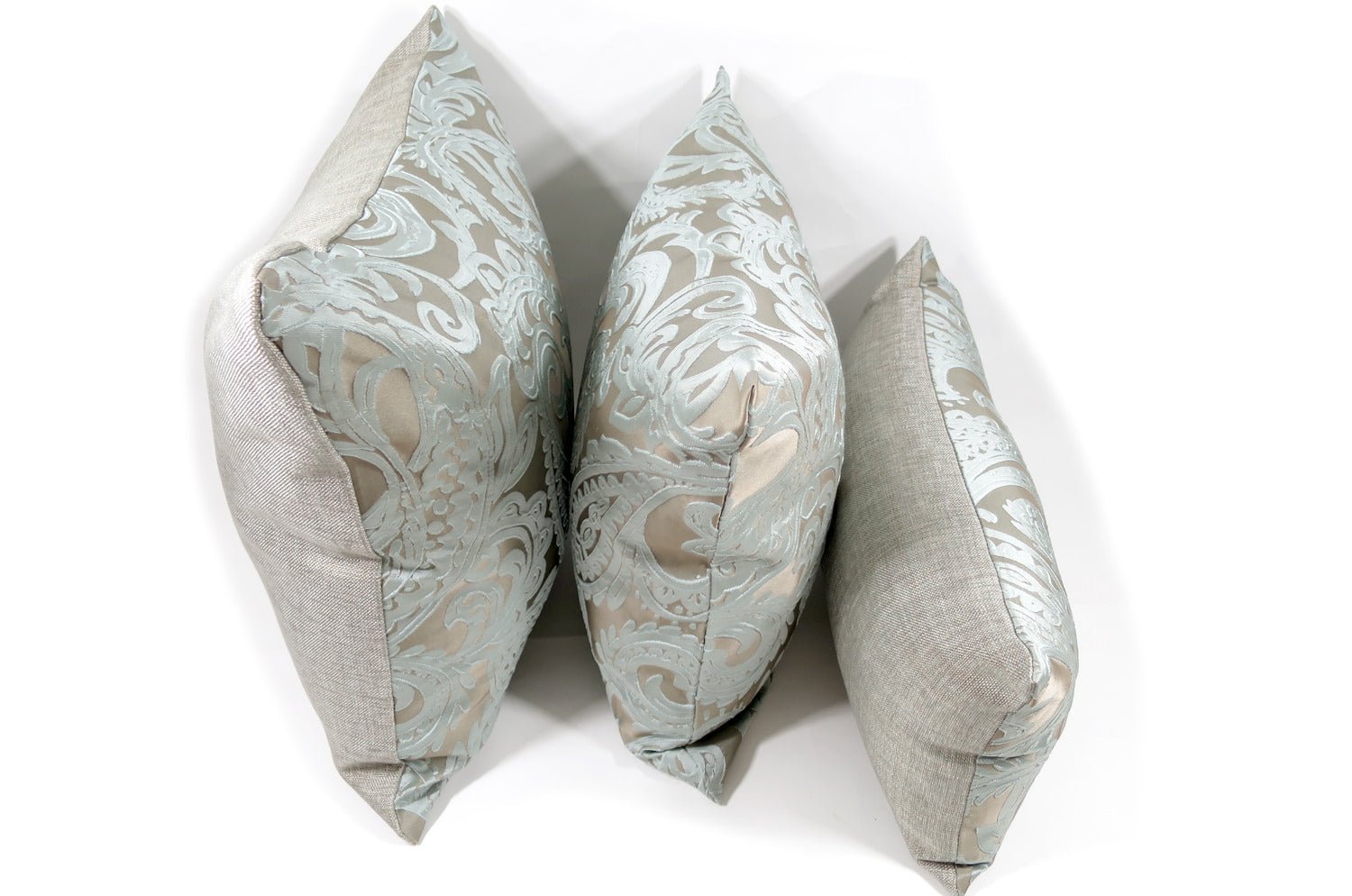 The Classic paisley クラシックペーズリー柄 クッションカバー スカイブルー×カーキ 50×50cm - HOUSE OF JAPAN Shop