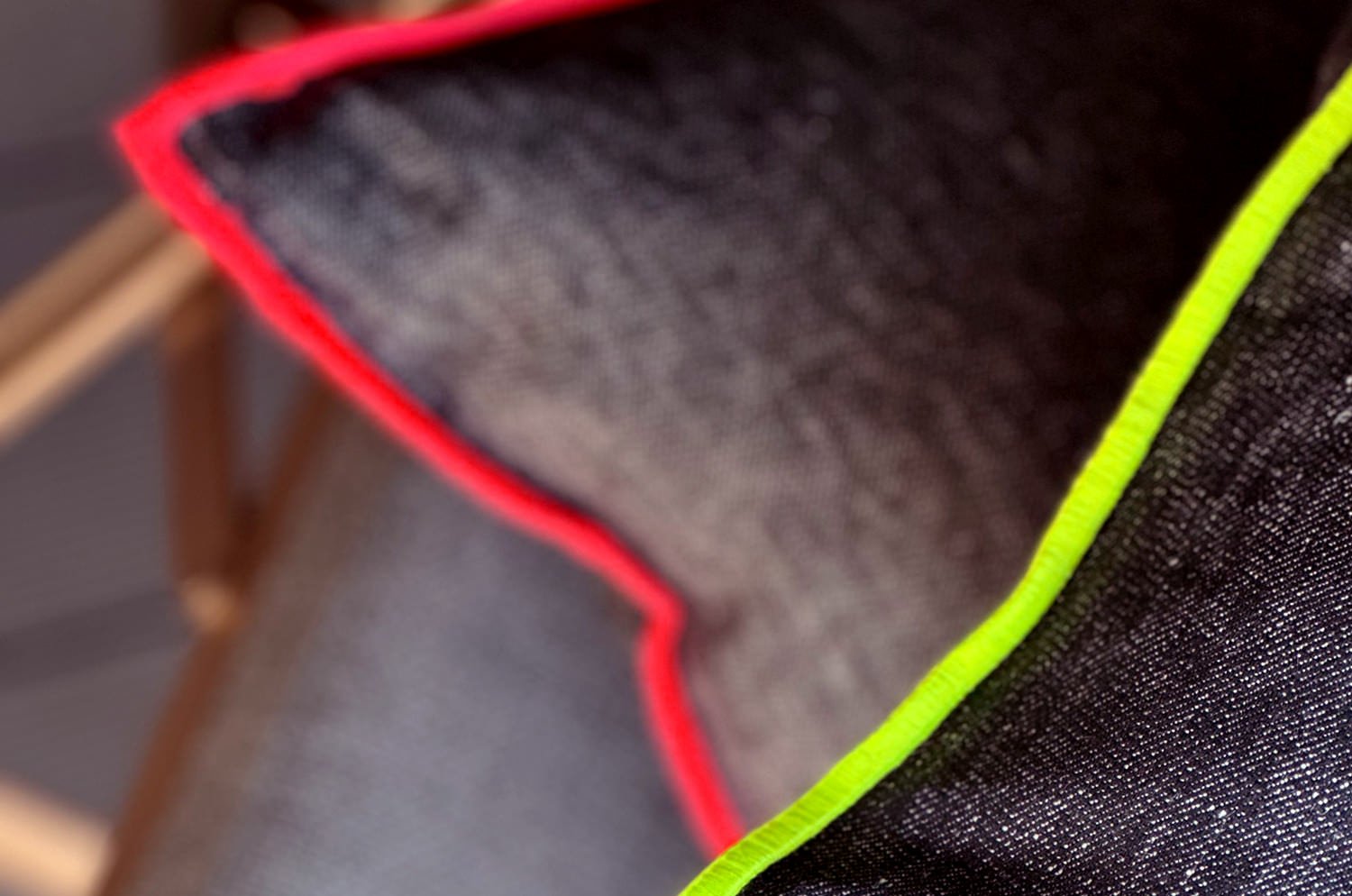 The Color block カラーブロックデザイン リネン クッションカバー (ブラック×ネオンオレンジ) 45×45cm - HOUSE OF JAPAN Shop