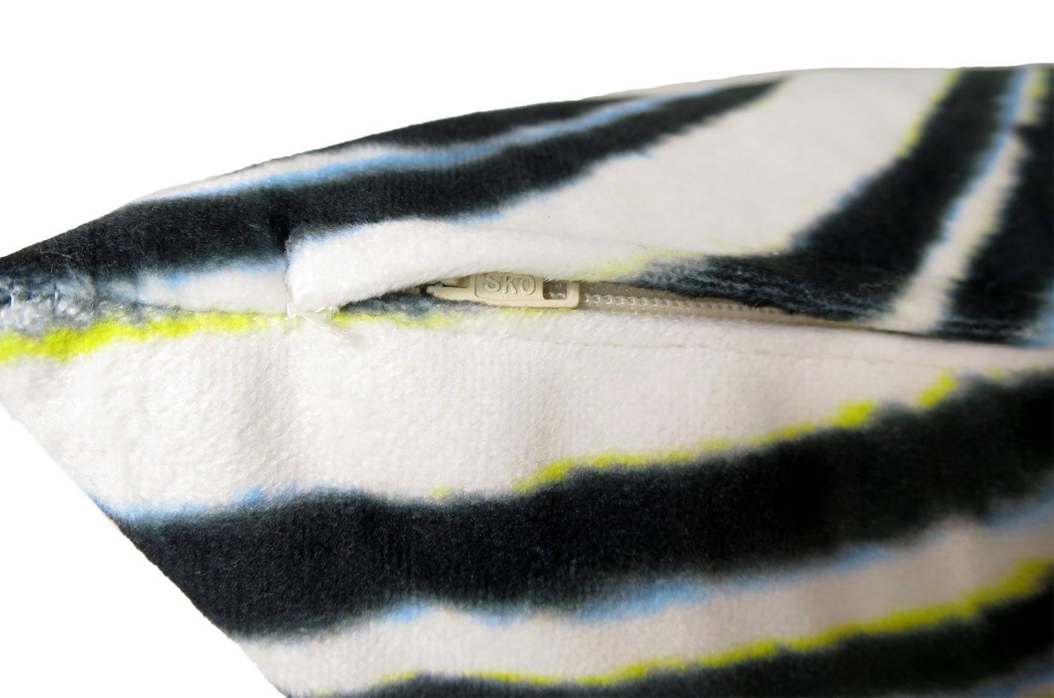 The Color Marble スペイン製起毛スエードタッチ カラーマーブルクッション 50×30cm 中材付 - HOUSE OF JAPAN Shop