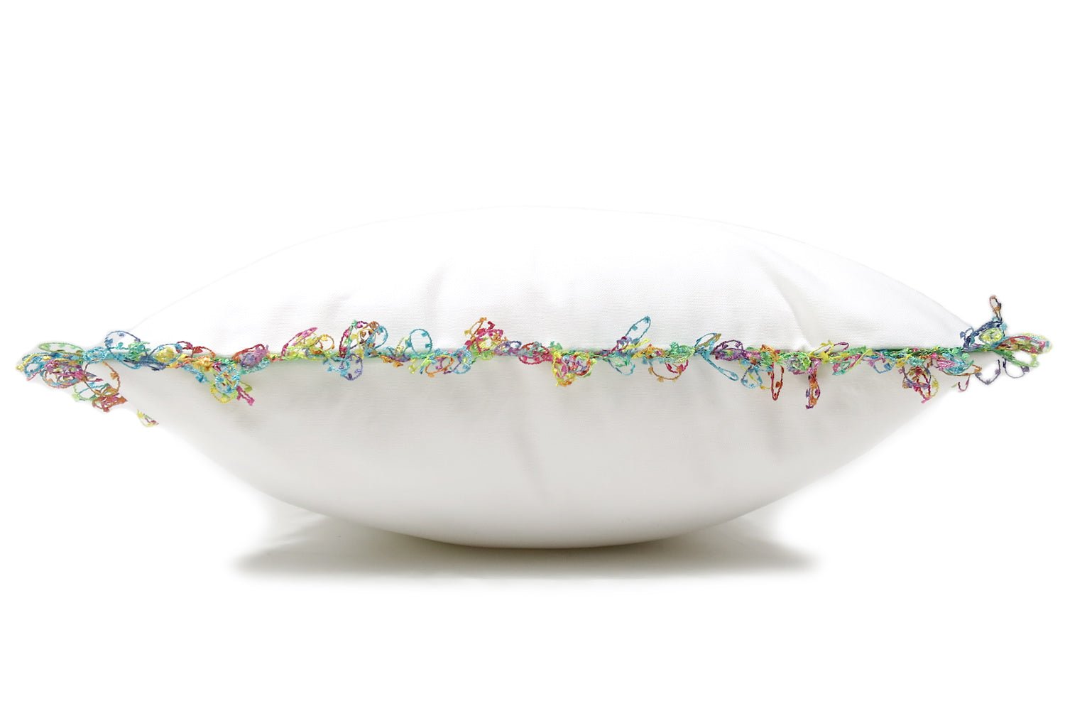 The Colorful fringe 花畑カラフルフリンジクッションカバー ホワイト 45×45cm - HOUSE OF JAPAN Shop