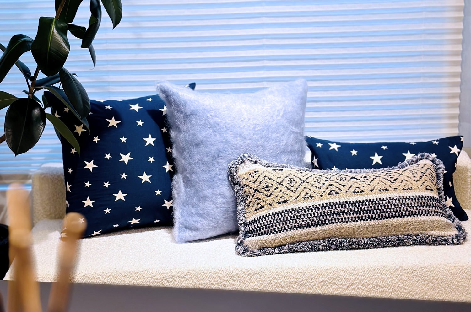 The CONDOR Pampas Indigo Cocktail Moscow Mule アンドリューマーチン クッション 61×28cm 中材付 - HOUSE OF JAPAN Shop