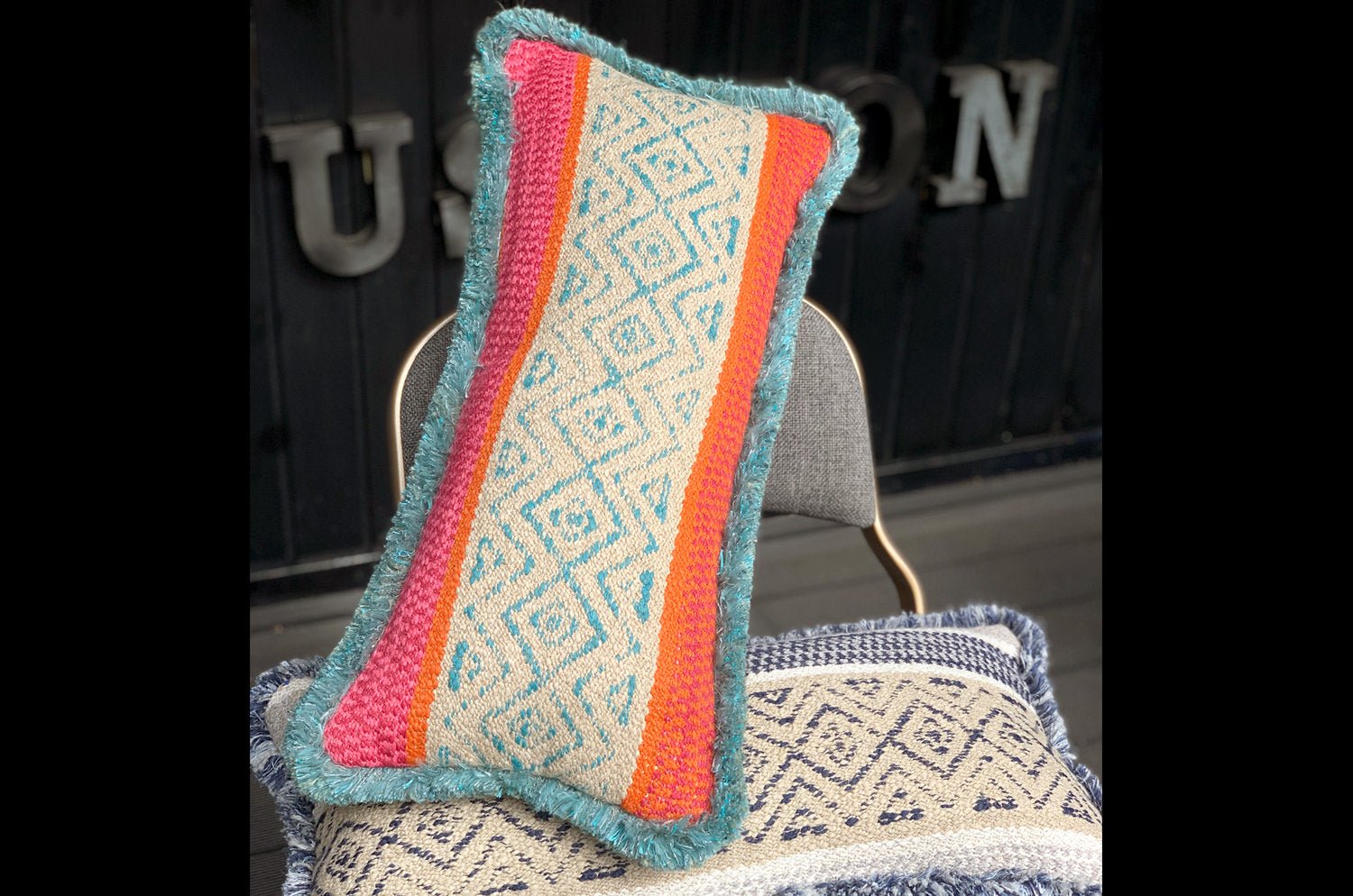 The CONDOR Pampas Teal Cocktail Cuban アンドリューマーチン クッション 58×27cm 中材付 - HOUSE OF JAPAN Shop