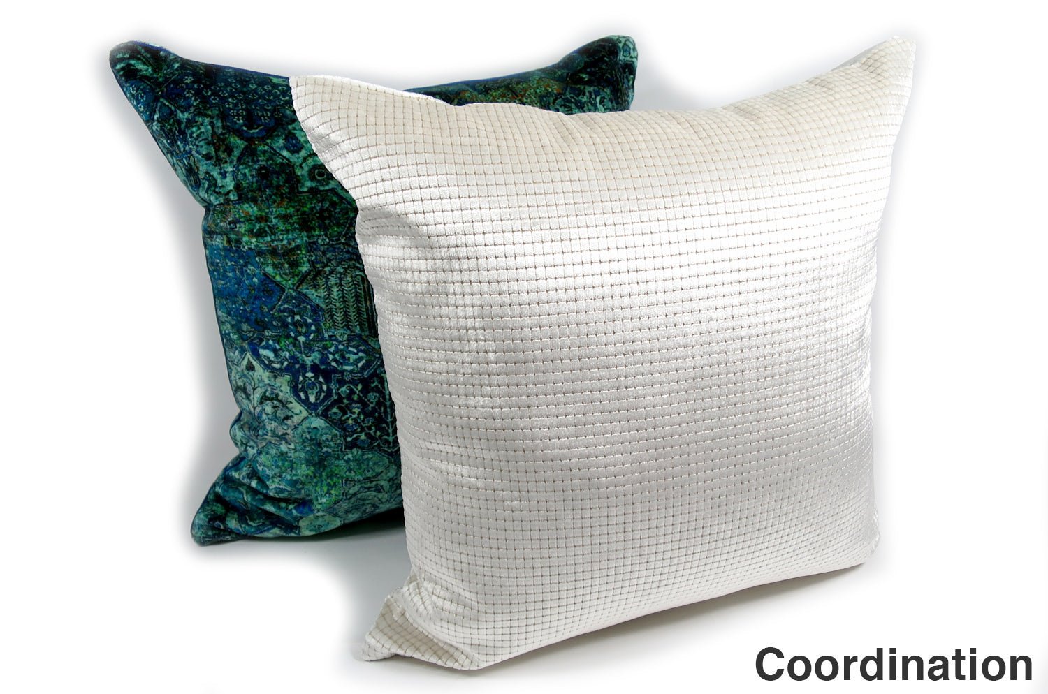 The Cut Velvet シャインカットベルベットプレーンクッションカバー ホワイト 45×45cm - HOUSE OF JAPAN Shop