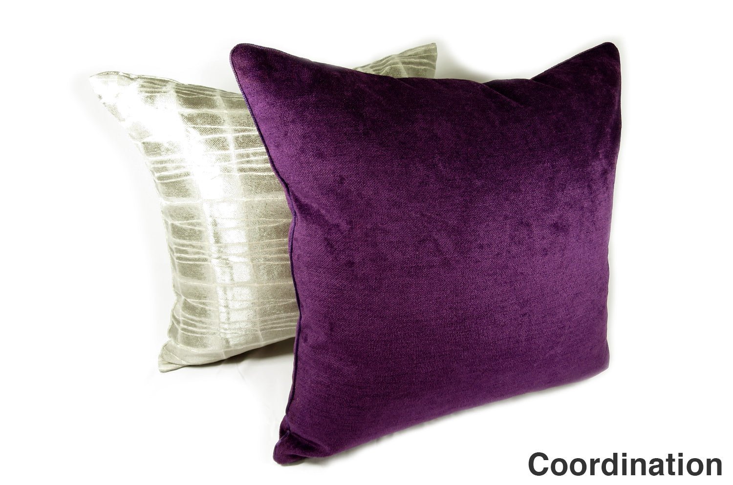 The Cute Velvet キュートベルベットクッションカバー グレープ 45×45cm - HOUSE OF JAPAN Shop
