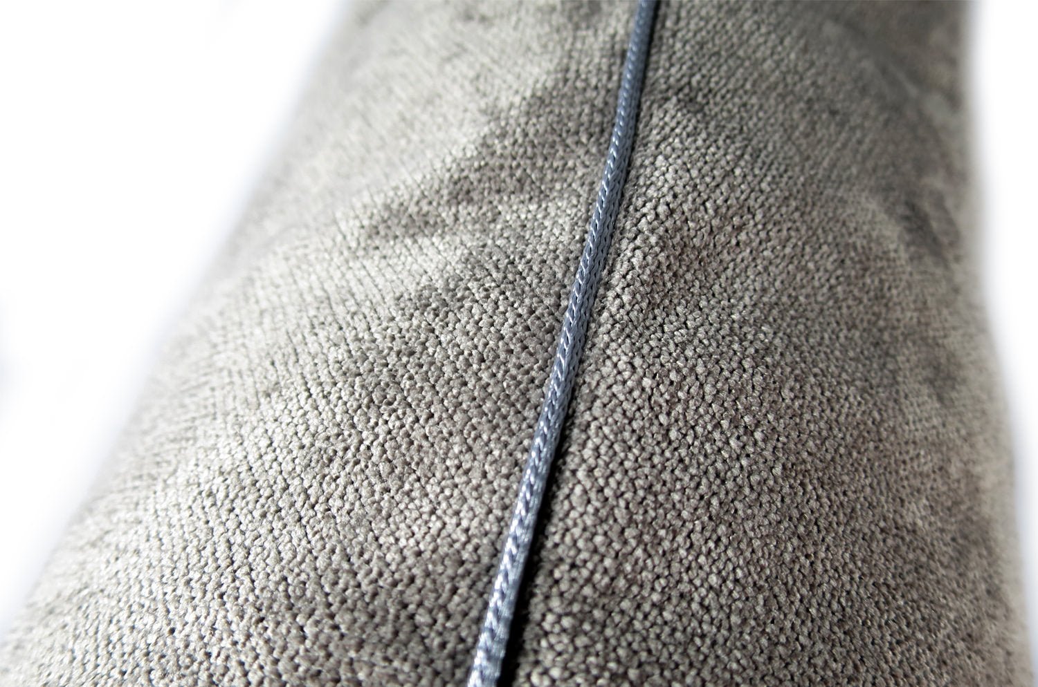 The Cute Velvet キュートベルベットクッションカバー クールグレー 45×45cm - HOUSE OF JAPAN Shop