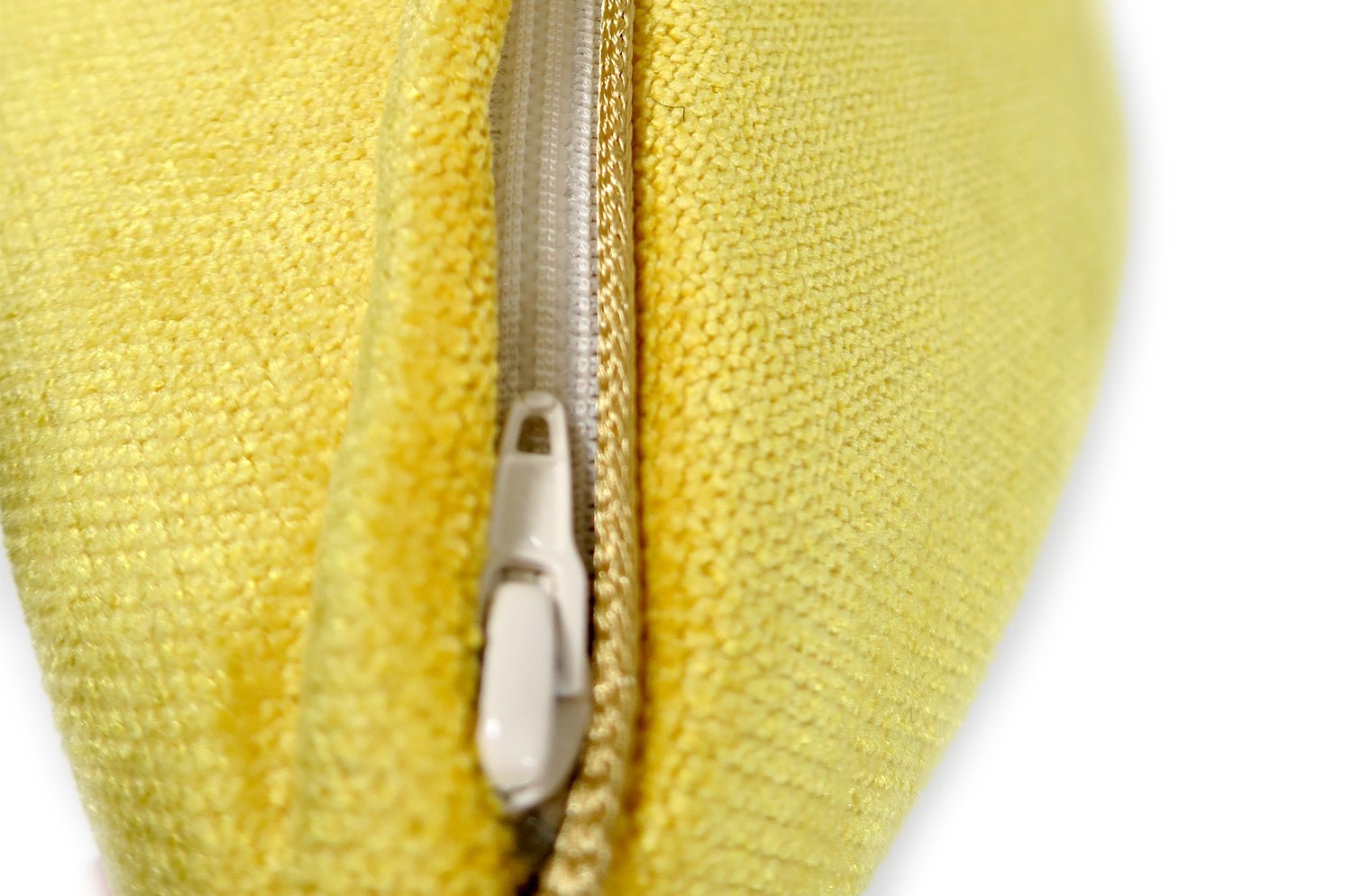 The Cute Velvet キュートベルベットクッションカバー レモンイエロー 45×45cm - HOUSE OF JAPAN Shop