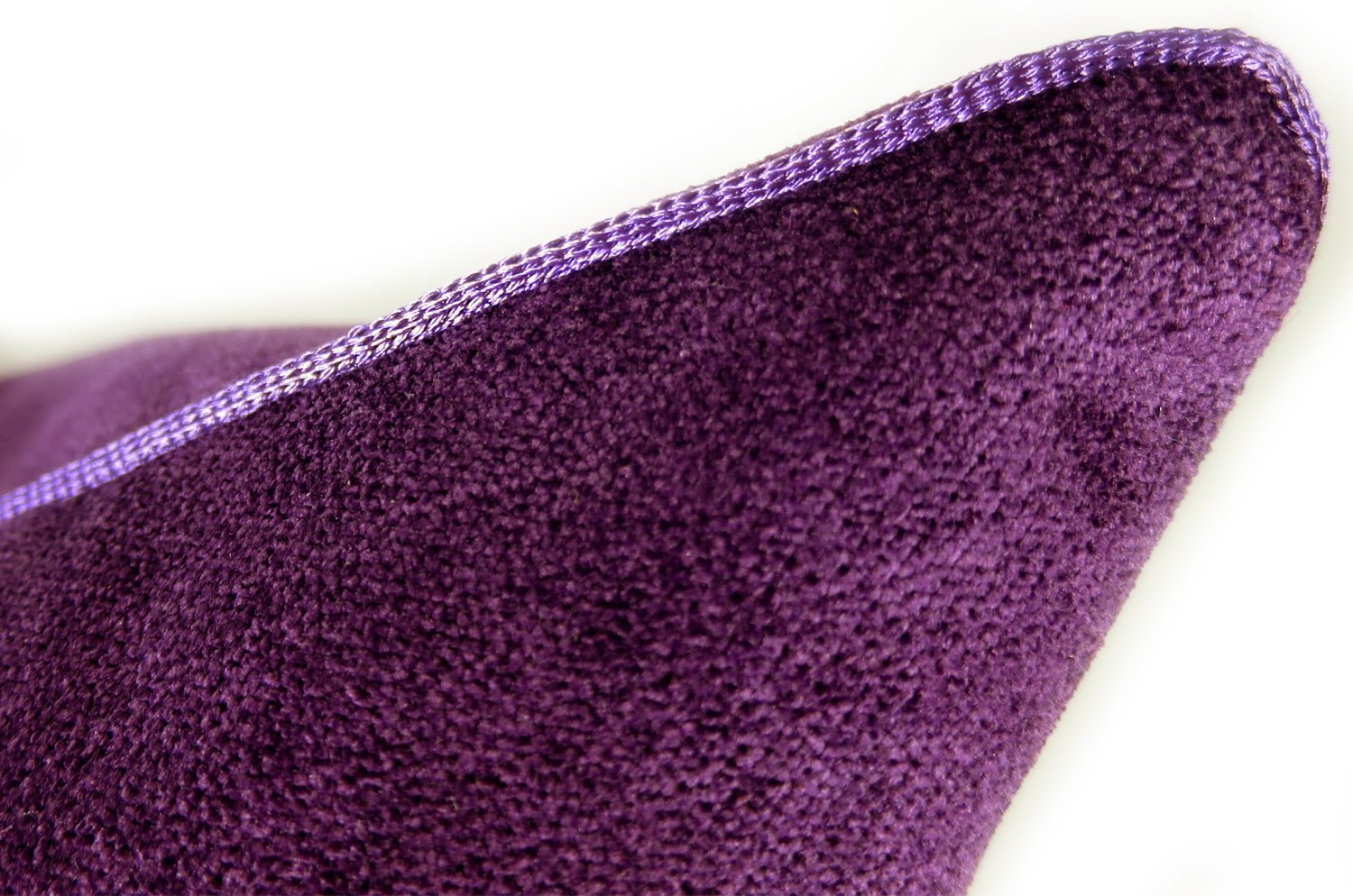 The Cute Velvet キュートベルベットクッションカバー グレープ 45×45cm - HOUSE OF JAPAN Shop