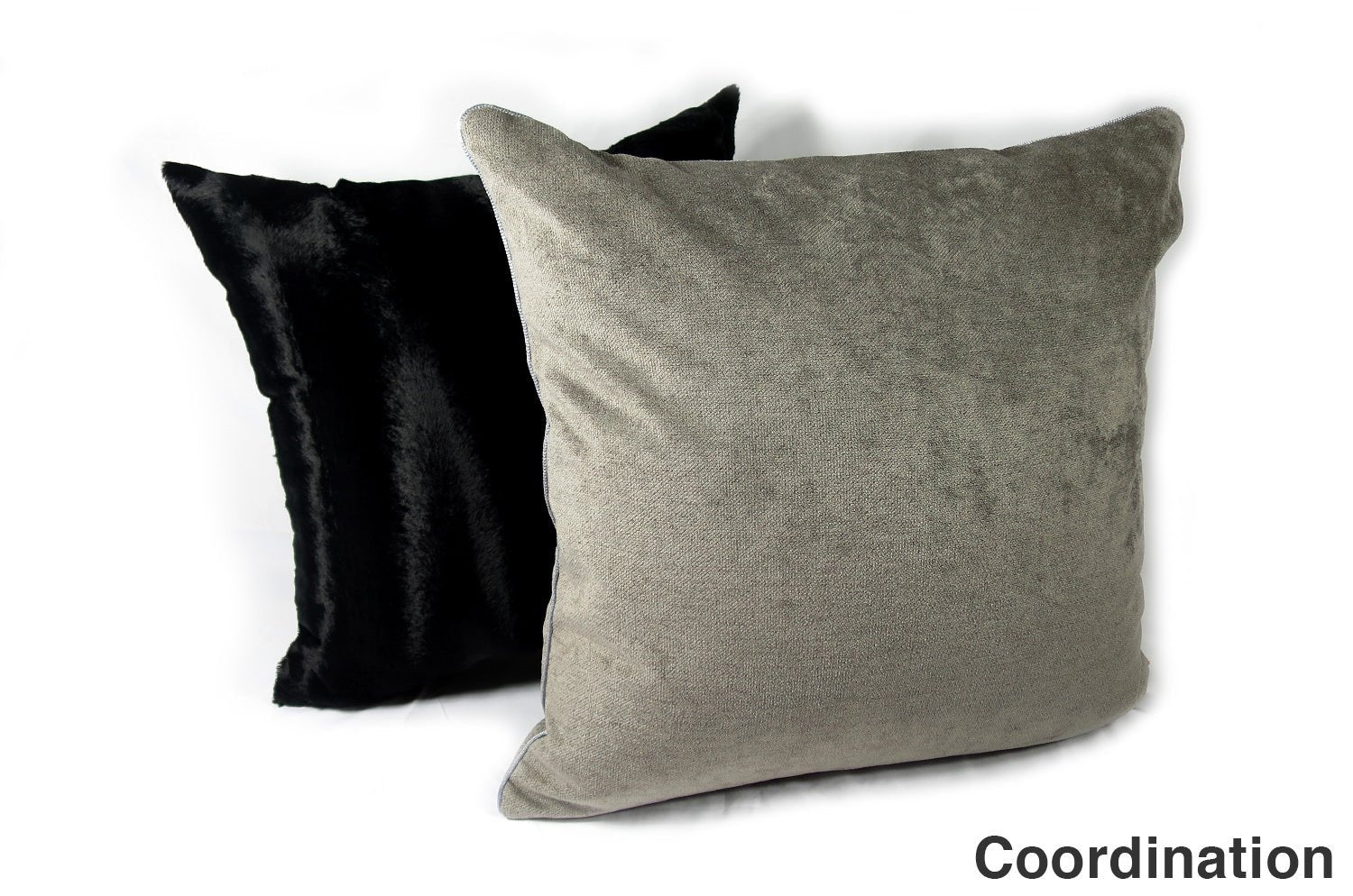 The Cute Velvet キュートベルベットクッションカバー クールグレー 45×45cm - HOUSE OF JAPAN Shop