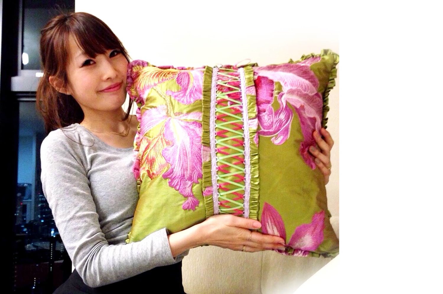 The Dress イブニングドレスLORCAファブリッククッションカバー 45×45cm - HOUSE OF JAPAN Shop