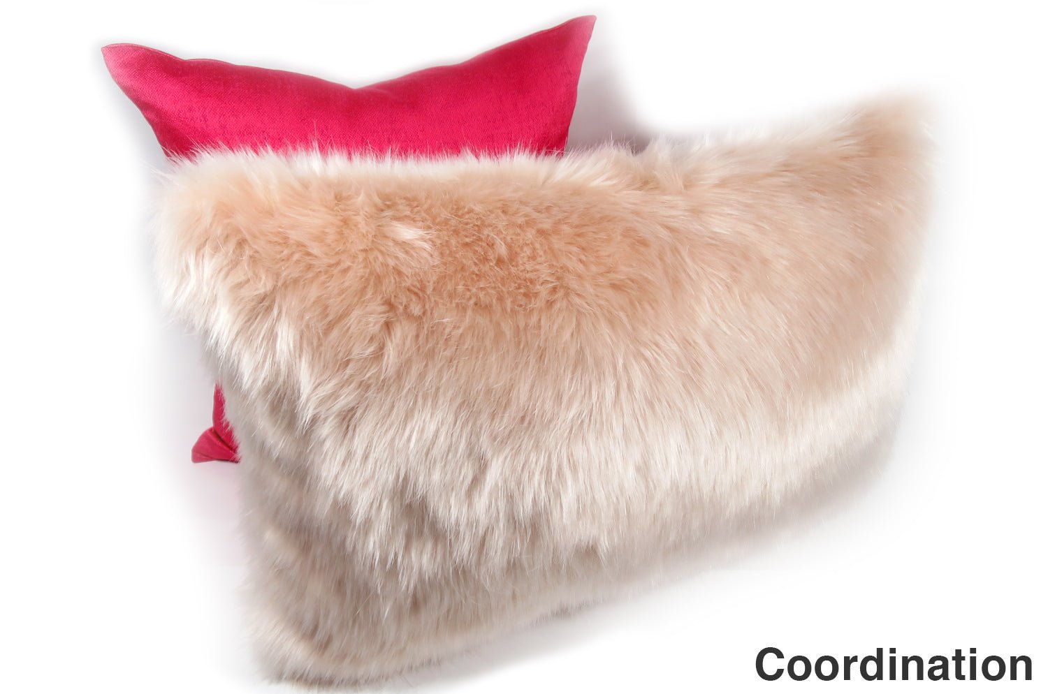 The EcoFur フォックス エコファー横長クッション シャーベットピーチ 60×38cm 中材付 - HOUSE OF JAPAN Shop