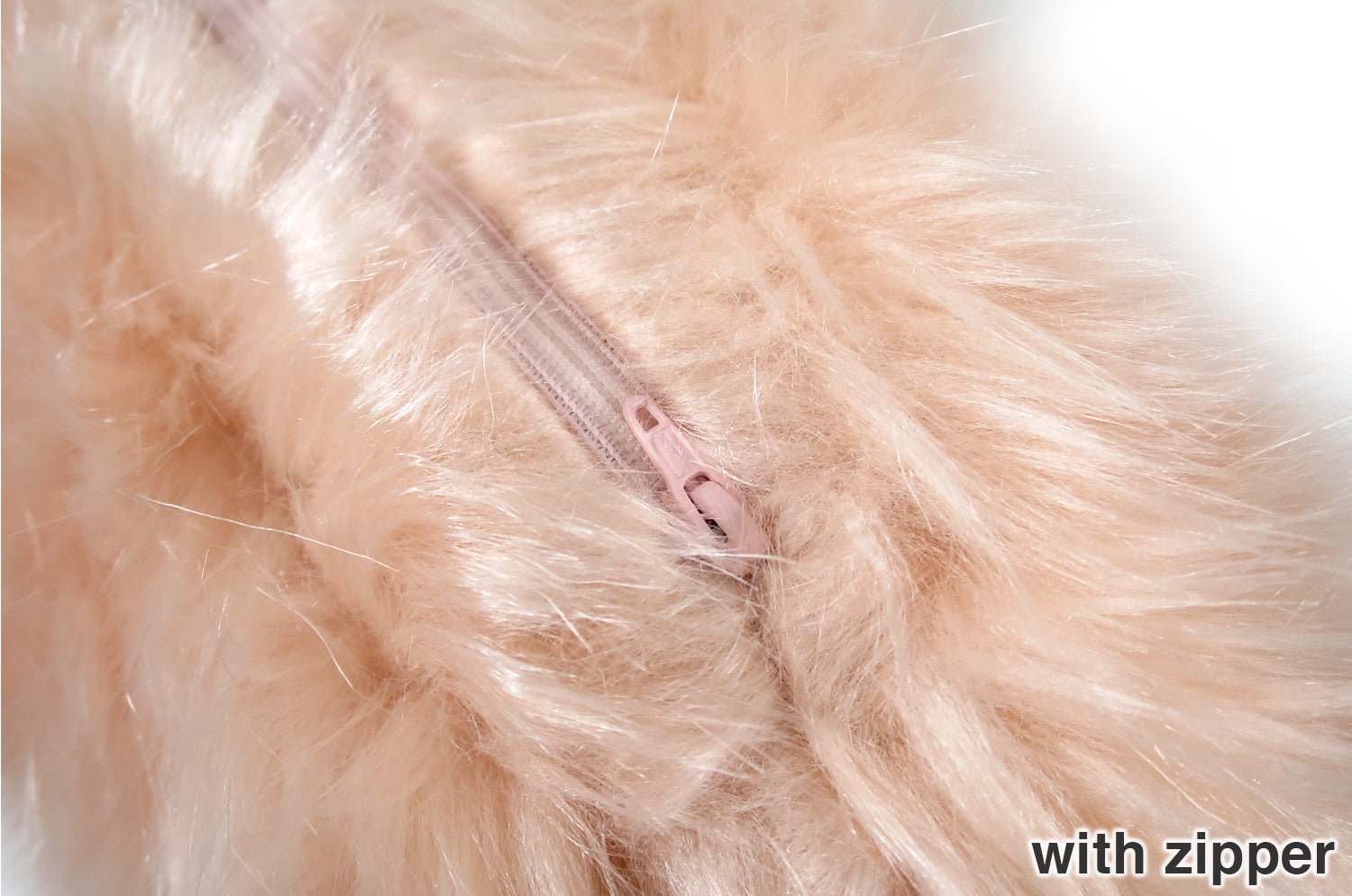 The EcoFur フォックス エコファー横長クッション シャーベットピーチ 60×38cm 中材付 - HOUSE OF JAPAN Shop