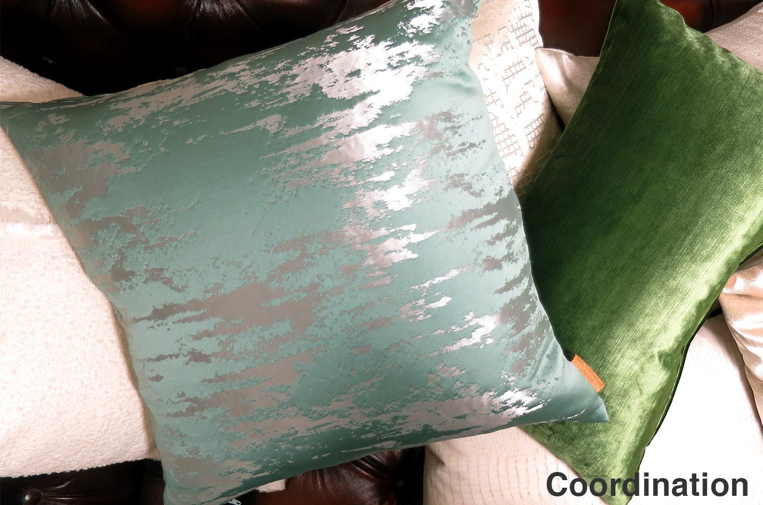 The FLAIR フレイ クッションカバー パウダースカイ 45×45cm - HOUSE OF JAPAN Shop