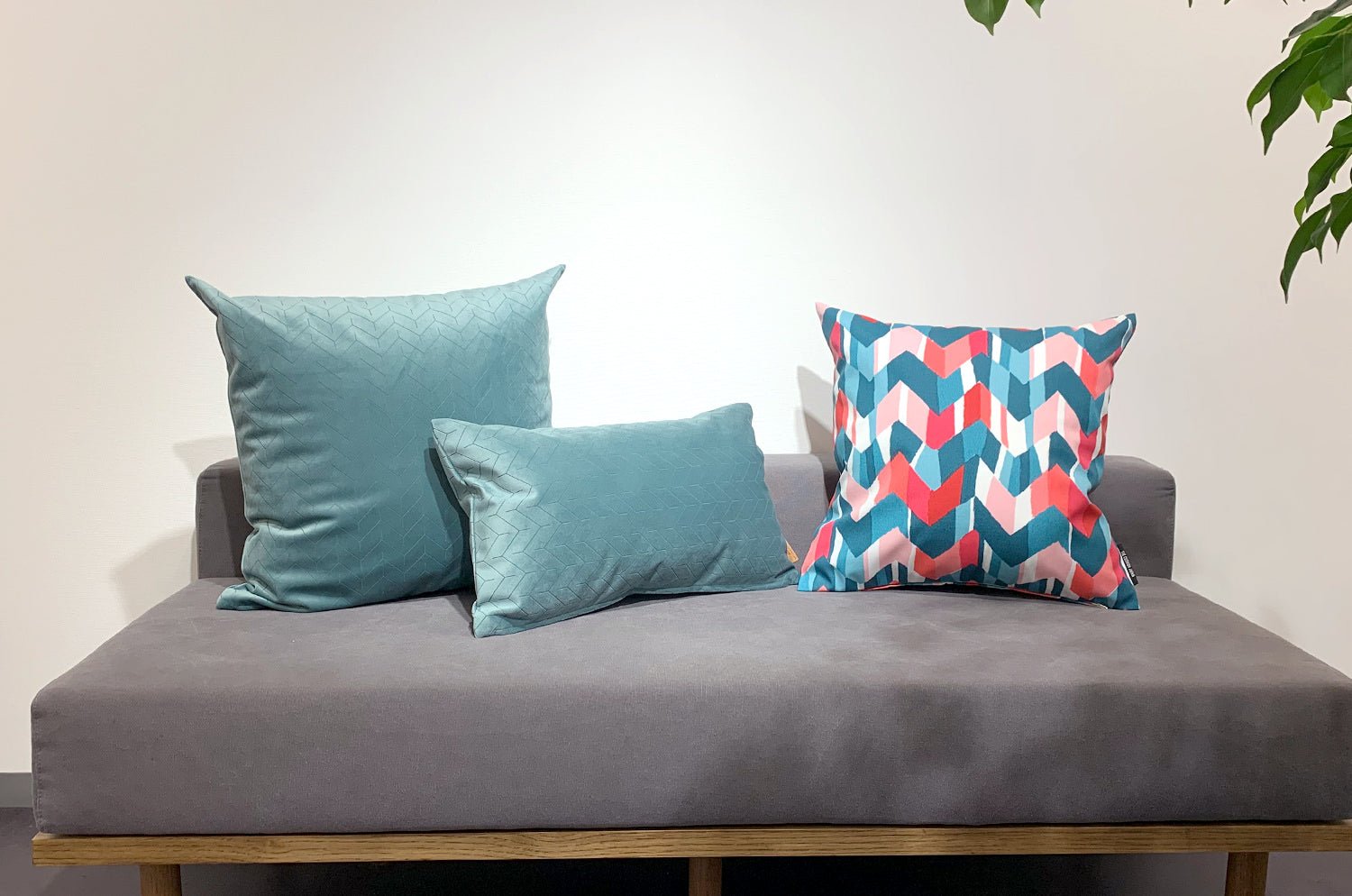 The Flash Multi Outdoor&Indoor fabric フラッシュマルチ 撥水クッションカバー 45×45cm - HOUSE OF JAPAN Shop