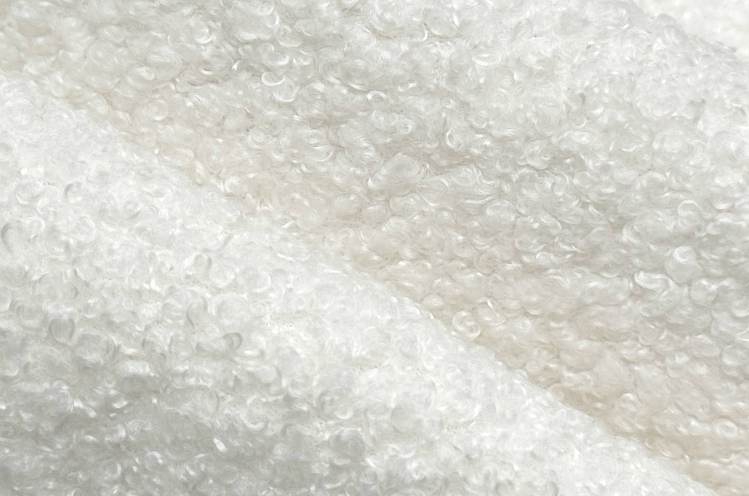 The Fluffy Boucle フラッフィーブークレ クッションカバー (ホワイト) 55×55cm 中材付 - HOUSE OF JAPAN Shop