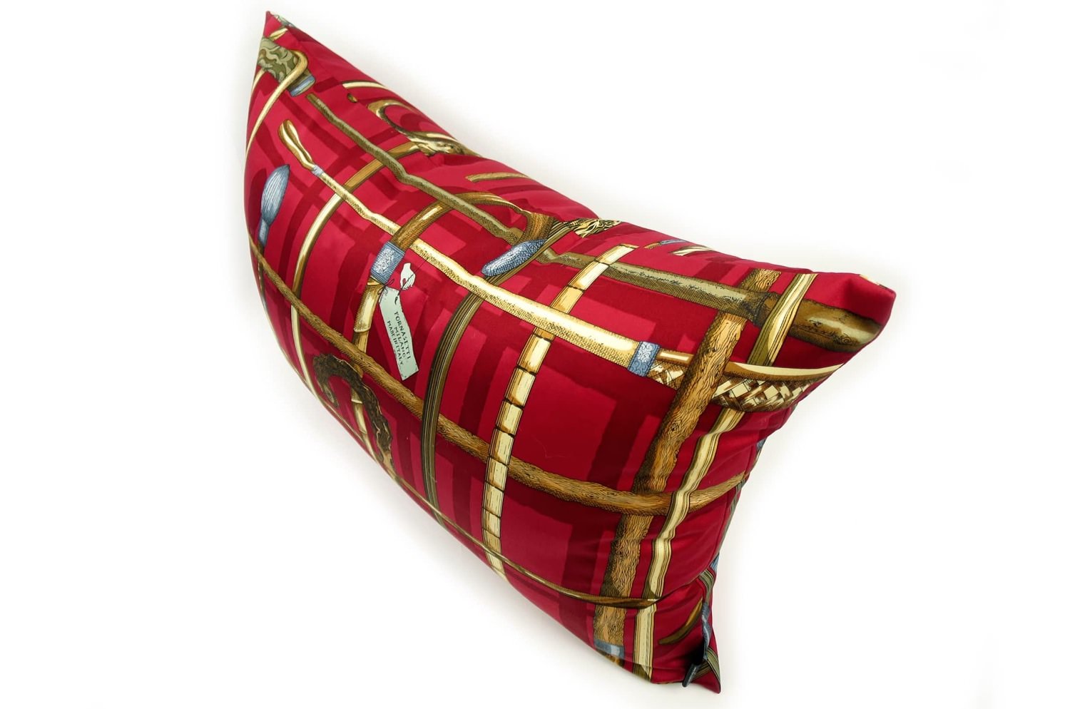 The Fornasetti ピエロフォルナセッティ Silk ヴィンテージファブリッククッション I BASTONIレッドデザイン 58×38cm 中材付 - HOUSE OF JAPAN Shop