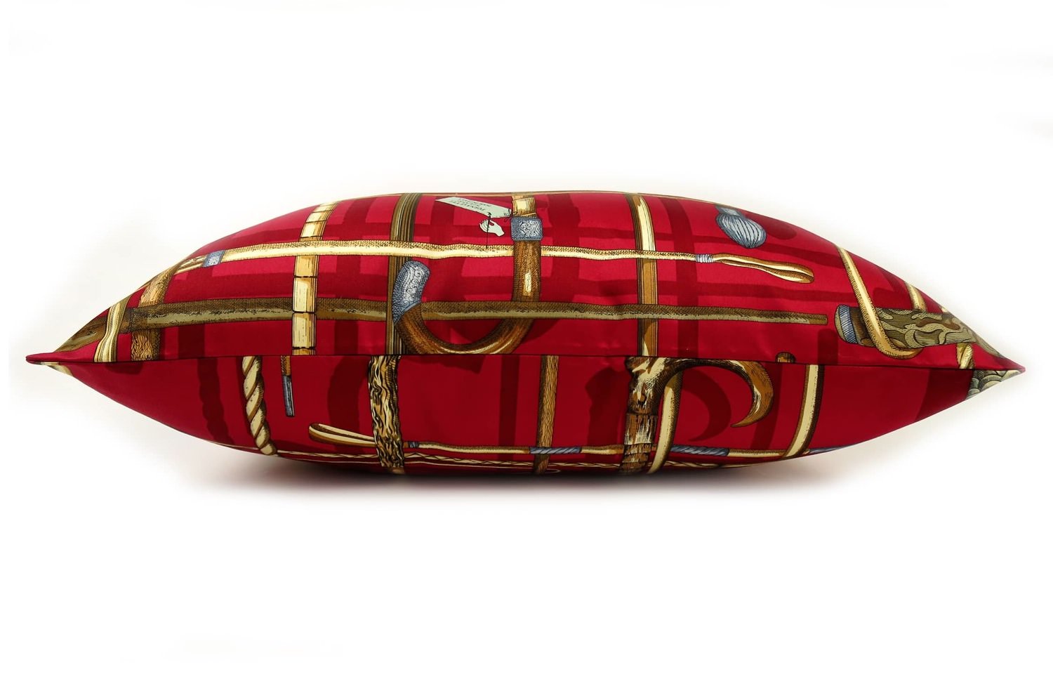 The Fornasetti ピエロフォルナセッティ Silk ヴィンテージファブリッククッション I BASTONIレッドデザイン 58×38cm 中材付 - HOUSE OF JAPAN Shop