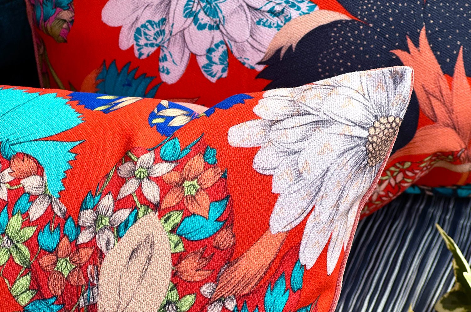 The French cotton コットン100% French&Italian キモノフラワー クッション 45×30cm 中材付 - HOUSE OF JAPAN Shop