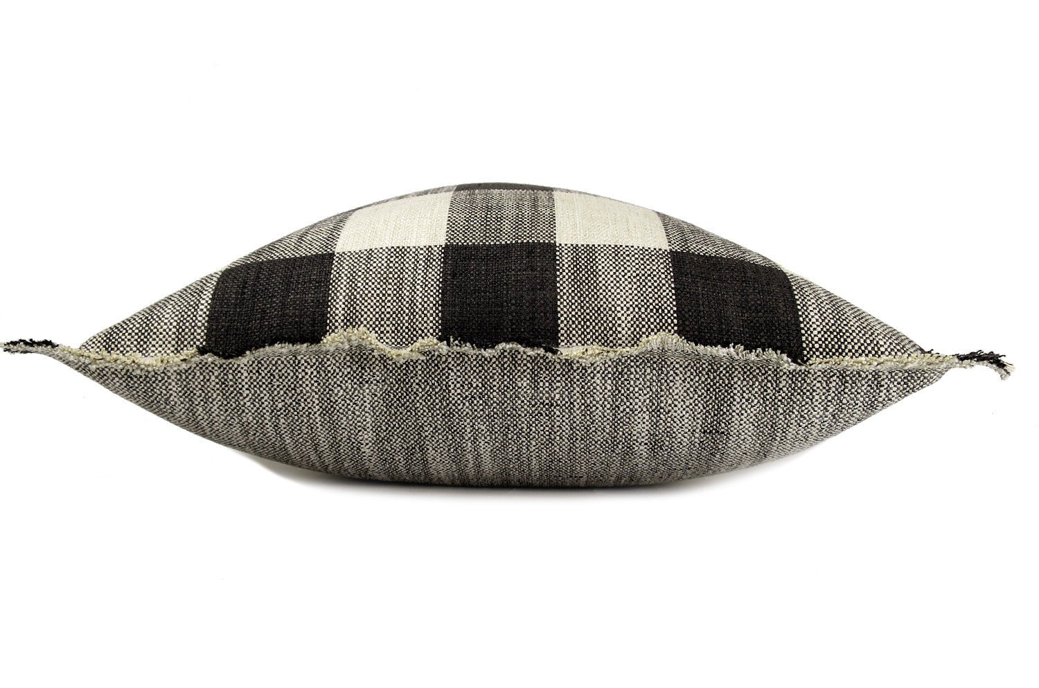 The Fringe リネンライクジャカード チェック柄フリンジ クッションカバー オニキス 50×50cm - HOUSE OF JAPAN Shop