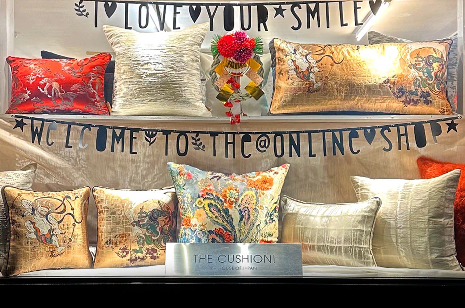 The Fujin Raijin 風神雷神図 西陣織 クッションセット 34×34×4cm 中材付 - HOUSE OF JAPAN Shop