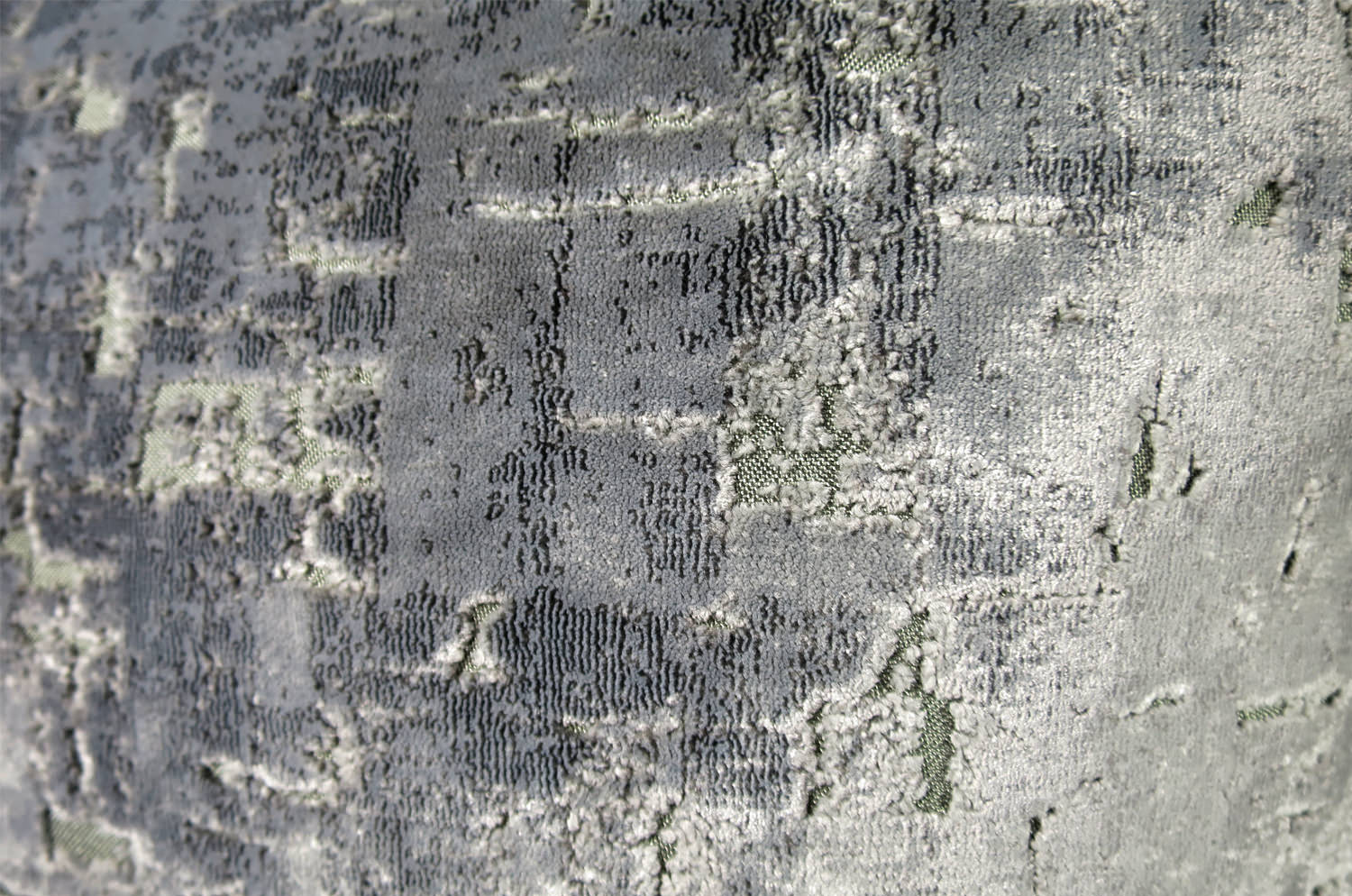 The GAVI アルマーニカーザ ガーヴィ ベルベットクッションカバー(グレー) 50×50cm - HOUSE OF JAPAN Shop