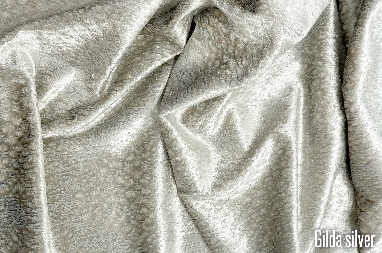 The Gilda ジルダ ベルベット クッション (シルバーベージュ) 45×30cm 中材付 - HOUSE OF JAPAN Shop