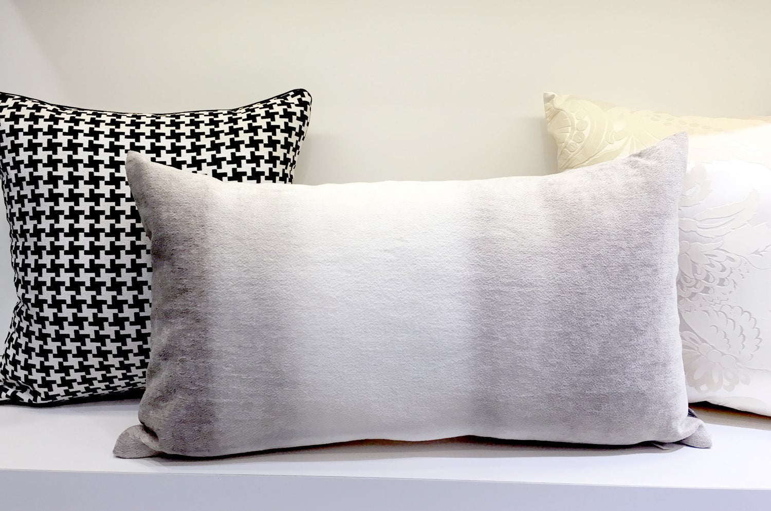 The Glitter Houndstooth ラメ千鳥格子クッションカバー ブラック&シルバー 40×40cm - HOUSE OF JAPAN Shop