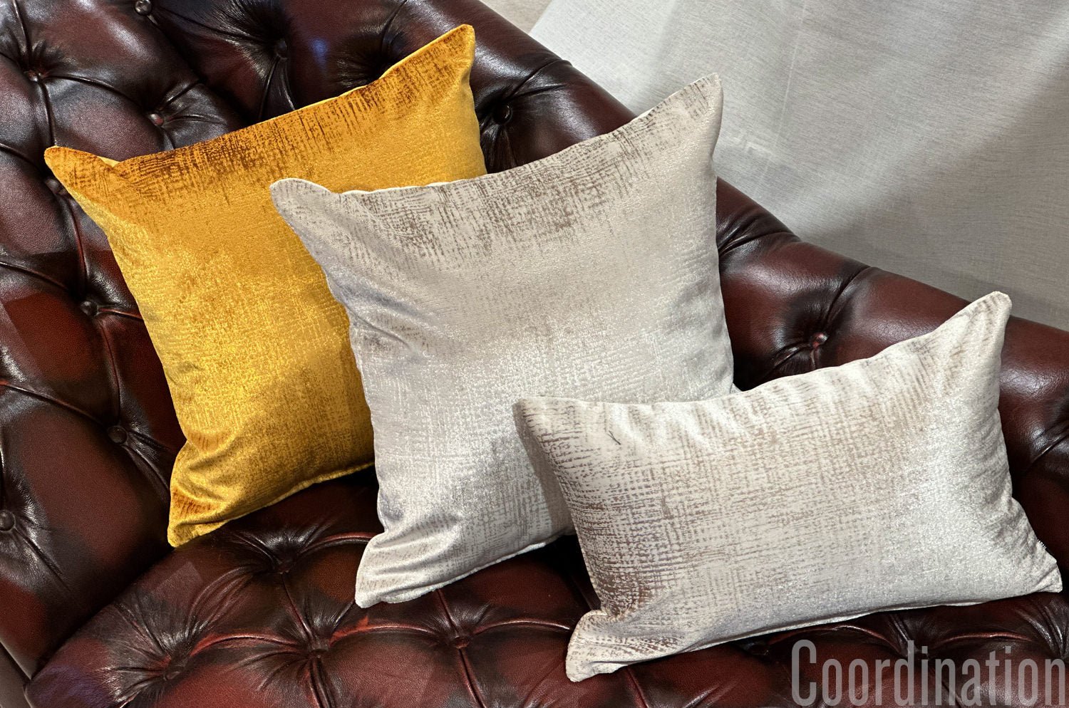 The Gloria グロリア ベルベットクッションカバー (サンフラワー) 45×45cm - HOUSE OF JAPAN Shop