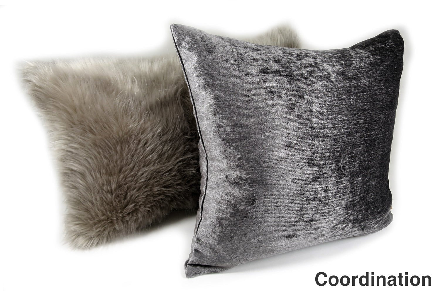The Gloss グロスベロアクッションカバー (グレー) 45×45cm - HOUSE OF JAPAN Shop