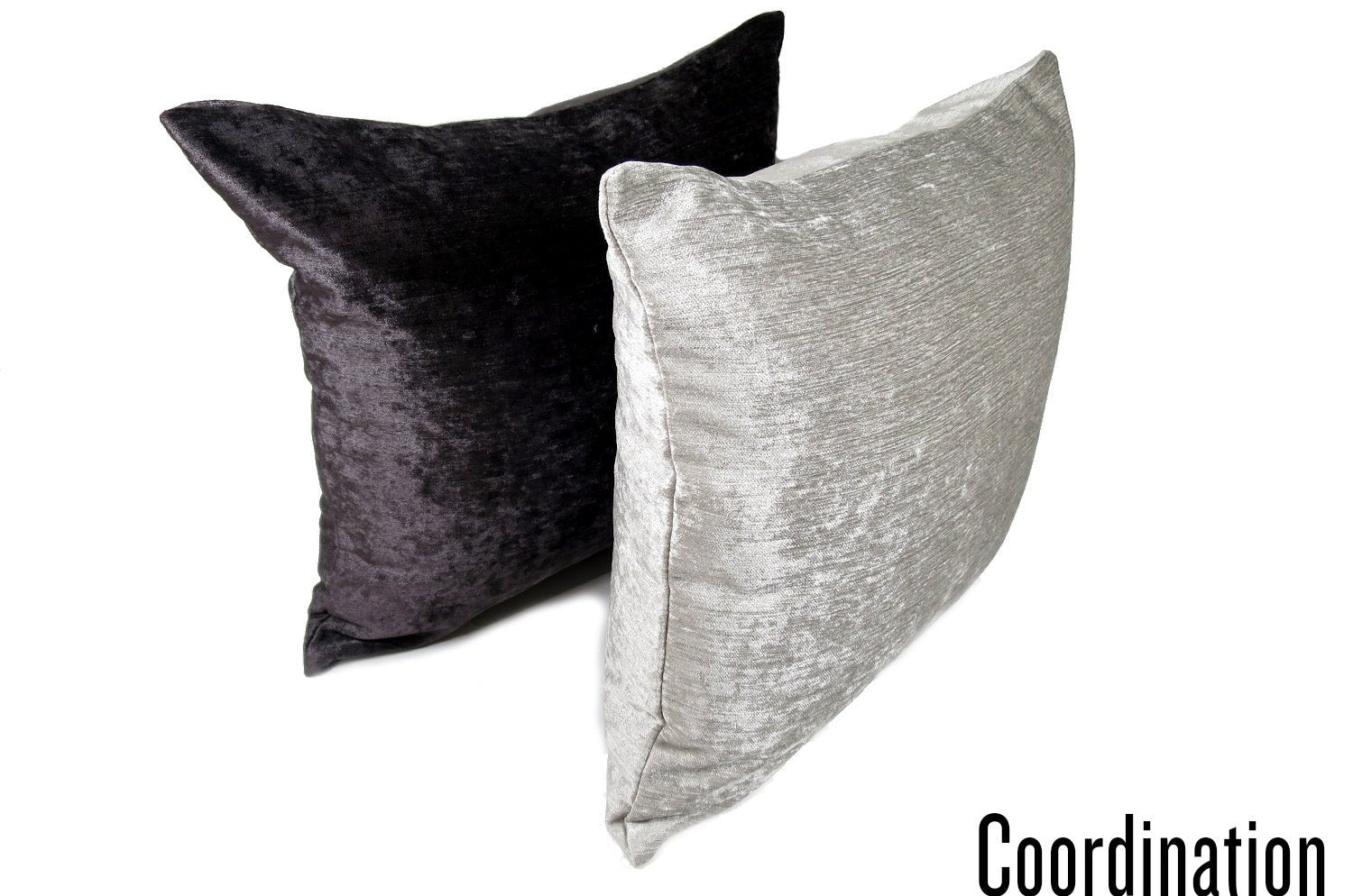 The Gloss グロスベロアクッションカバー (チャコールブラック) 45×45cm - HOUSE OF JAPAN Shop