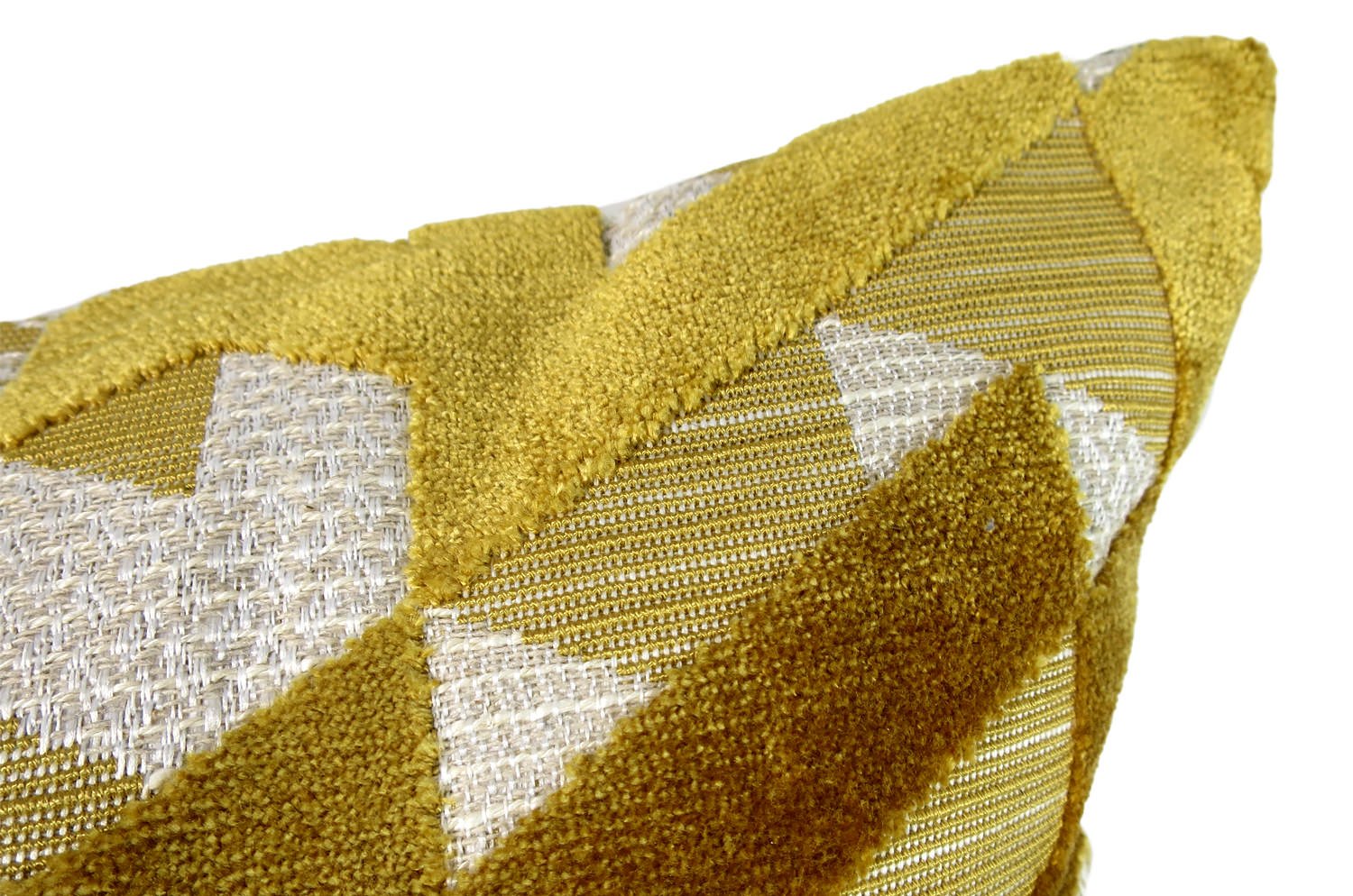 The GRAPHICS グラフィックス フレンチジャカード ベルベット クッション (ハニー) 50×25cm 中材付 - HOUSE OF JAPAN Shop